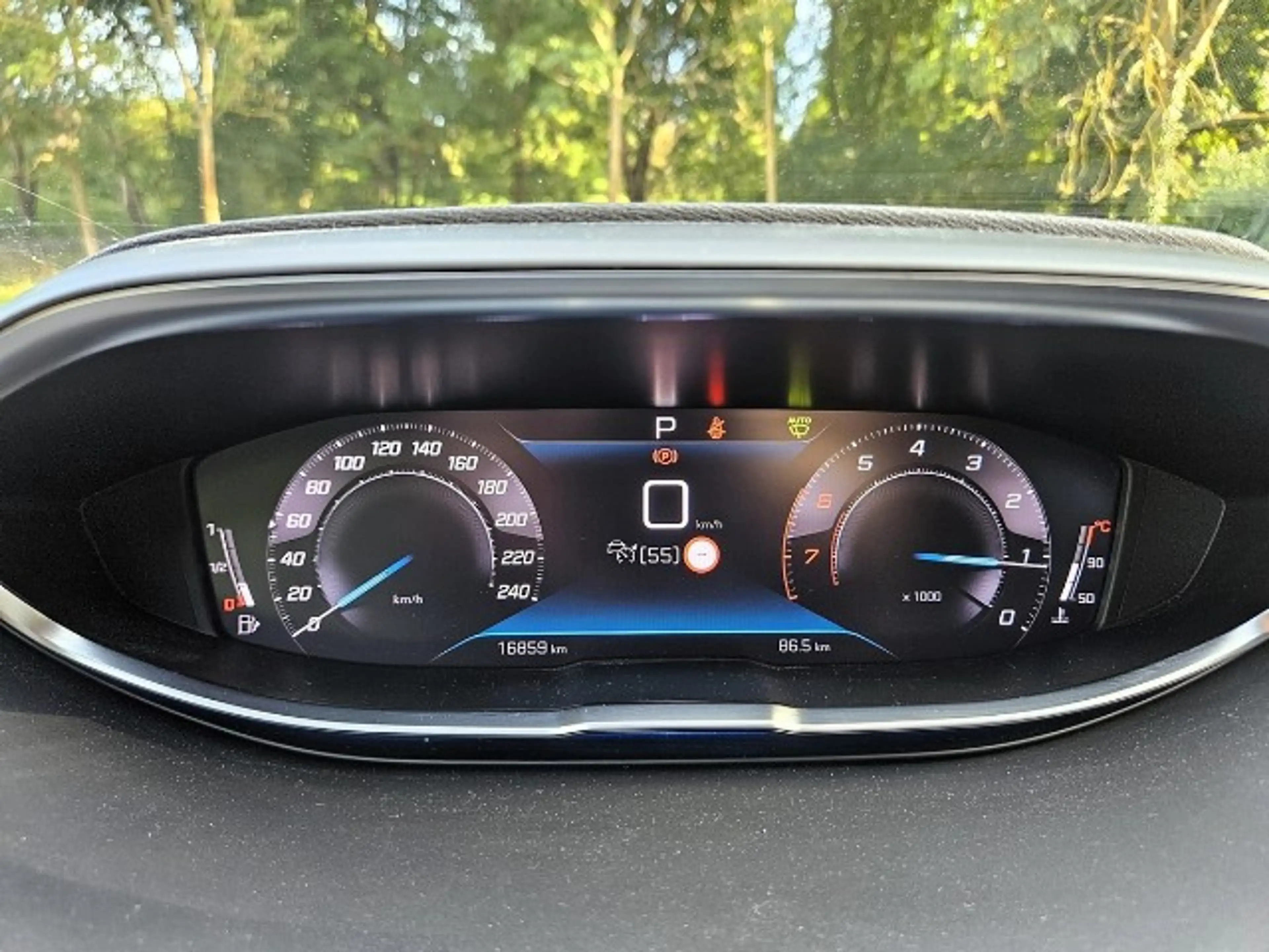 Peugeot 5008 GT PureTech 130 EAT8 Automatik Grip Control AHK — photo 13