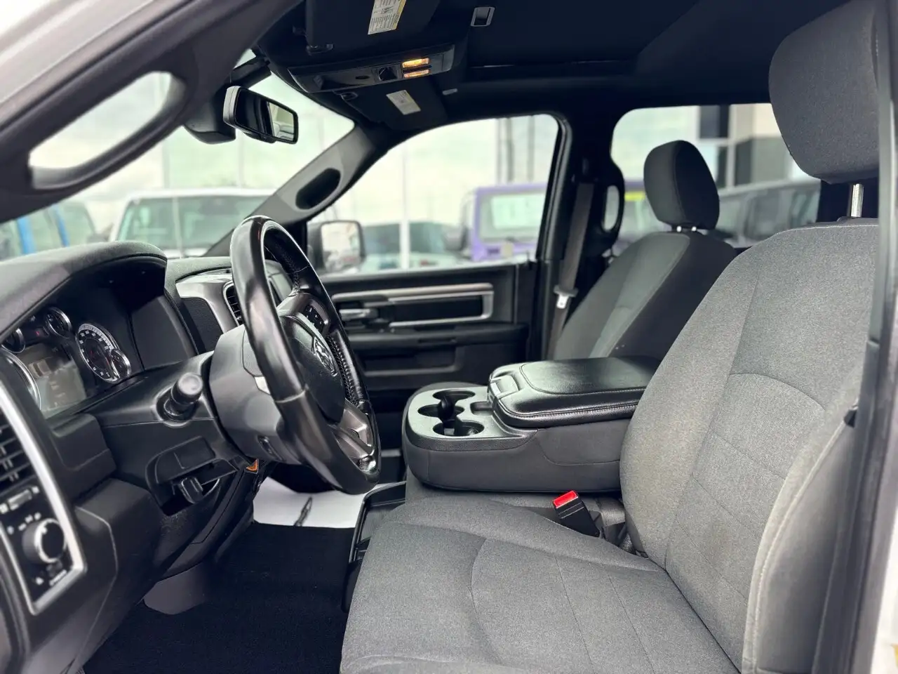 RAM 1500 снимка RAM 1500