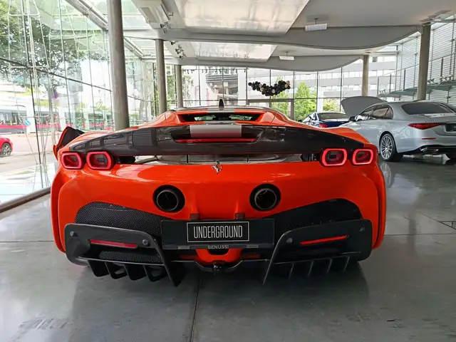Ferrari SF90 Stradale 7,9kWh F1-DCT Ansicht 16