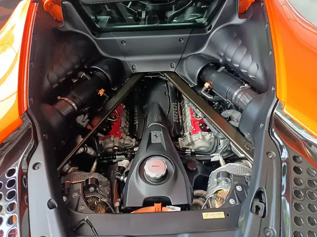 Ferrari SF90 Stradale 7,9kWh F1-DCT Ansicht 15