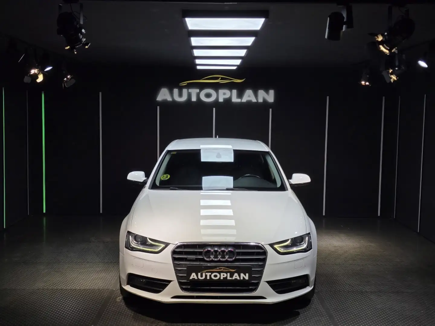 Audi A4 2.0TDI DPF Multitronic 177 Blanc - 2