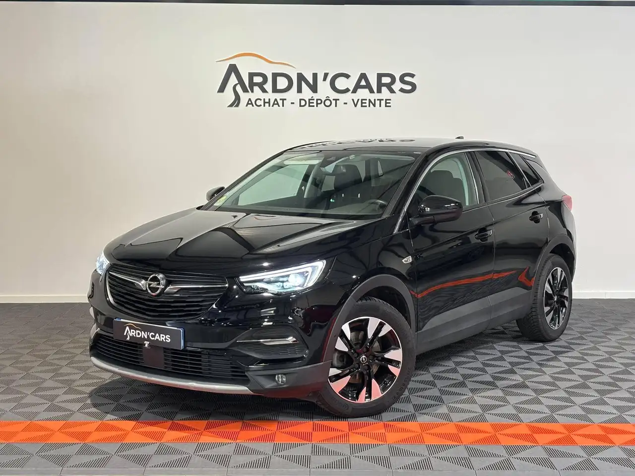 Opel Grandland 1.5 D 130ch Ultimate — photo 1 of 20