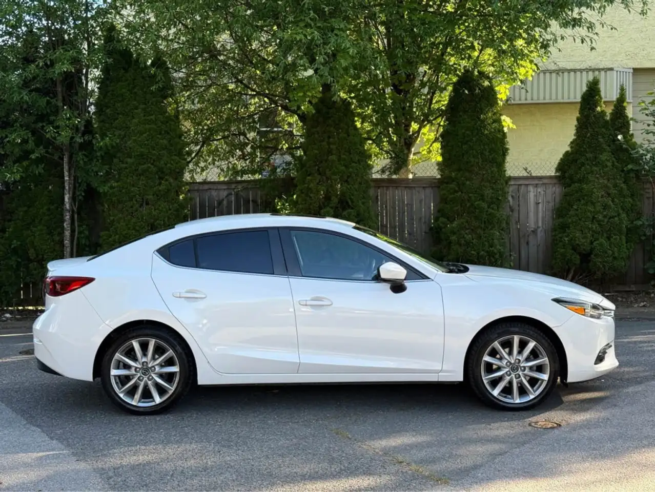 Mazda 3 fotografie Mazda 3