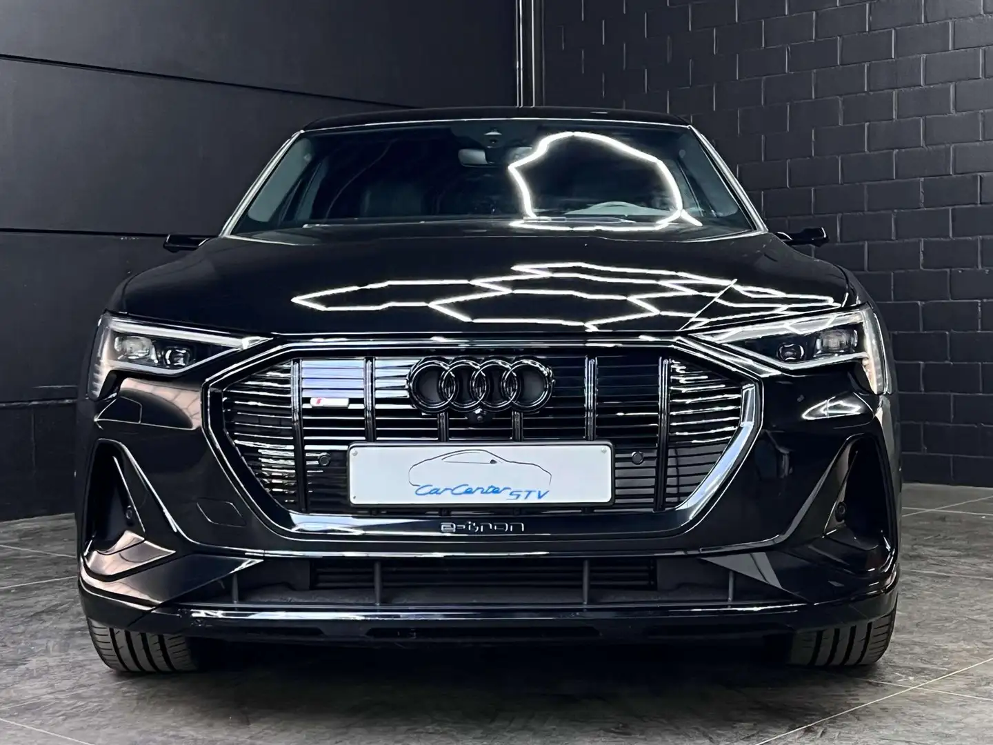 Audi e-tron 55 Quattro 95 kWh / S Line / Full black / 2022 Noir - 2