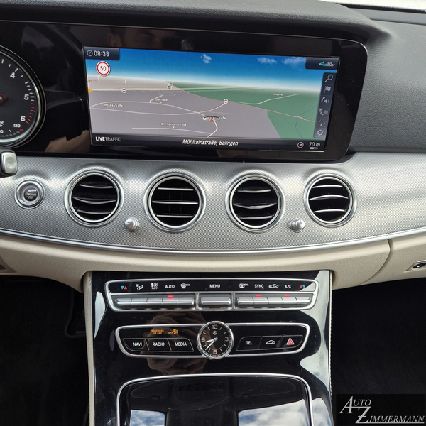 Mercedes-Benz E 220 d 9G Avatgarde Navi*Leder*ACC*AHK*LED*Kam — photo 11