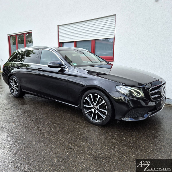 Mercedes-Benz E 220 d 9G Avatgarde Navi*Leder*ACC*AHK*LED*Kam — photo 3