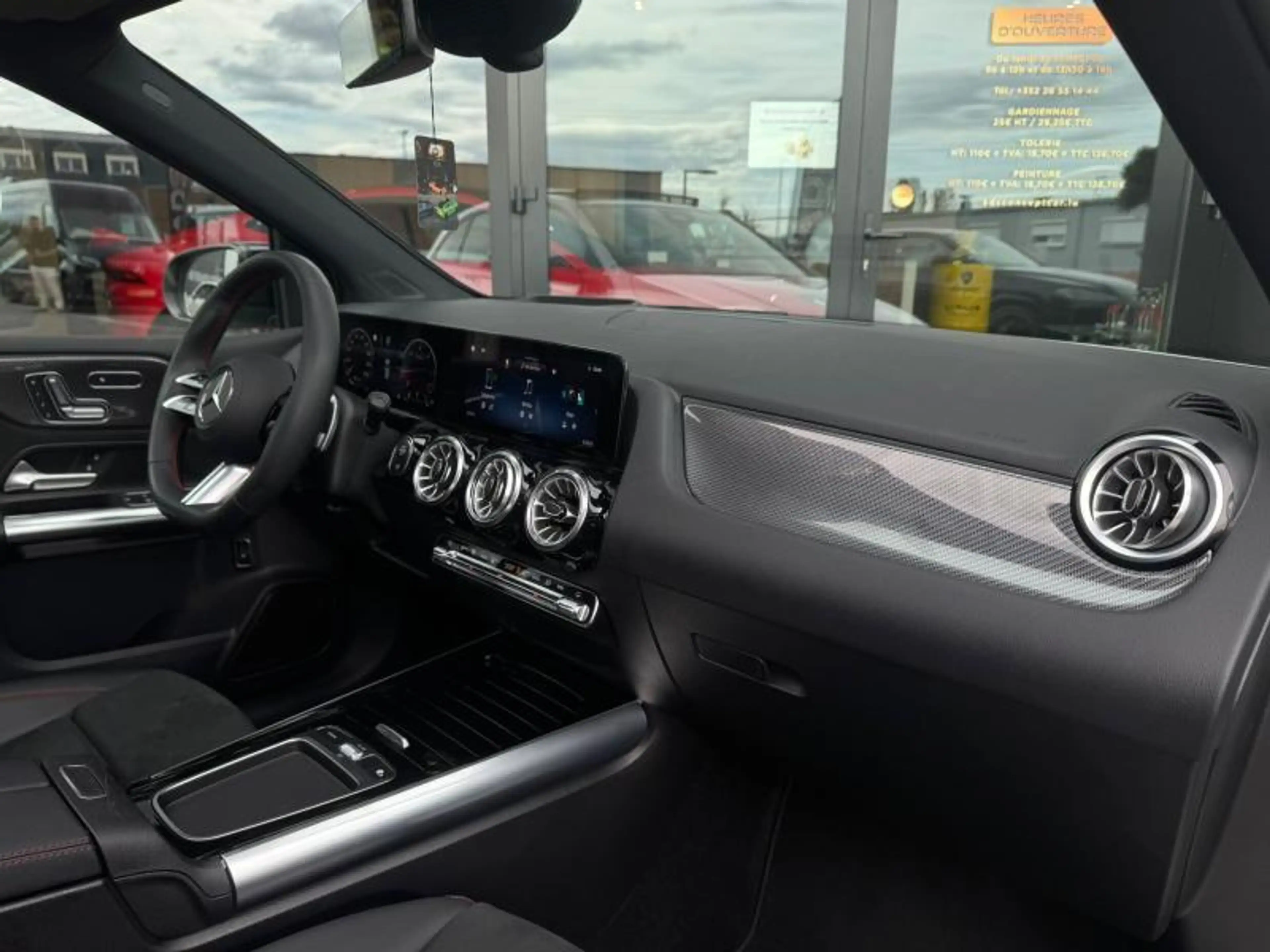 Mercedes-Benz B 180 Classe B 180d AMG Line/2.0 116ch/Toit Ouvrant/ATH — photo 14