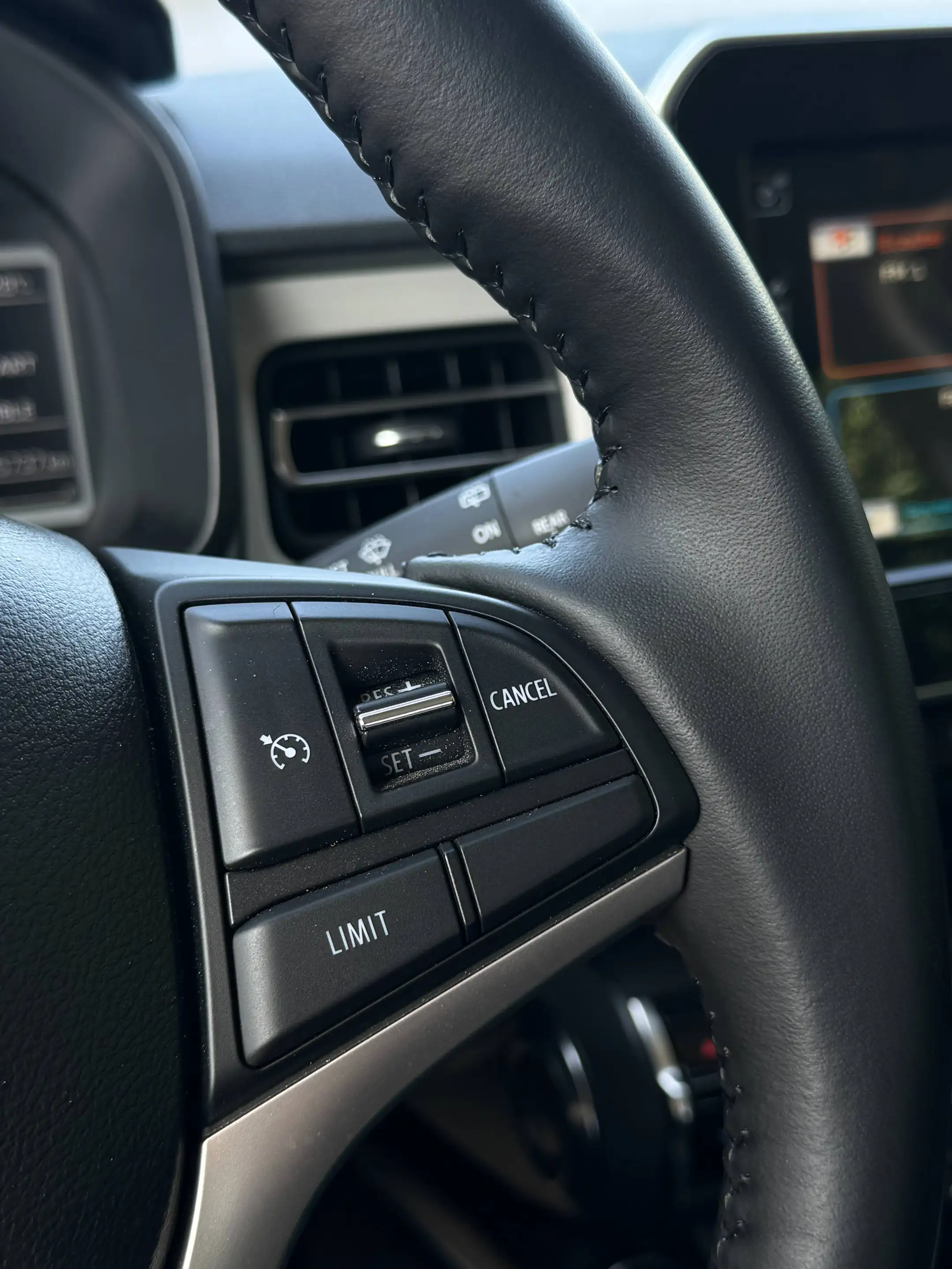 Suzuki Ignis Ignis 1.2i SHVS GLX 12V — photo 13