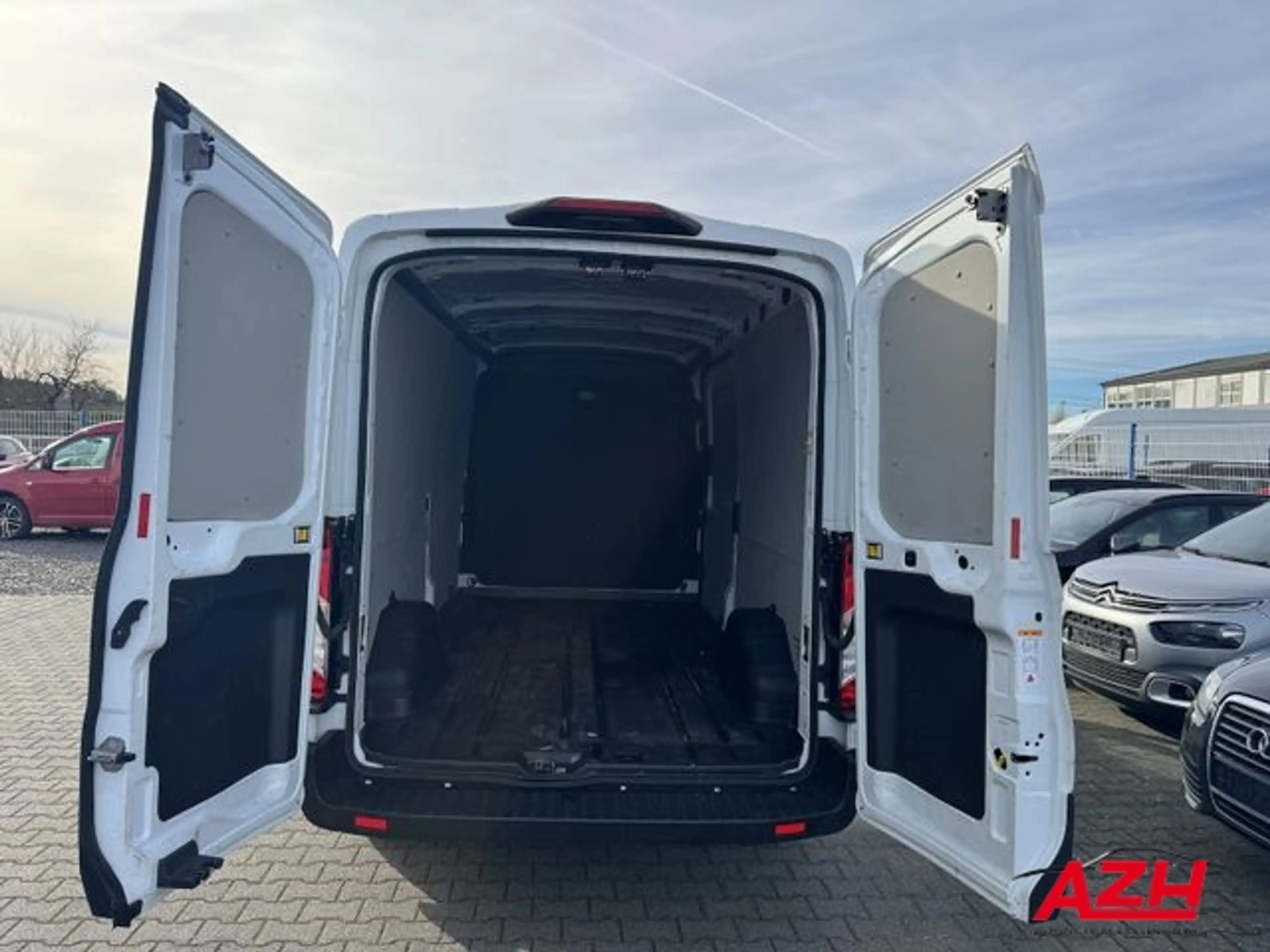 Ford Transit Kasten L3H2 Trend, 2.0 TDCi, Euro 6 — photo 9