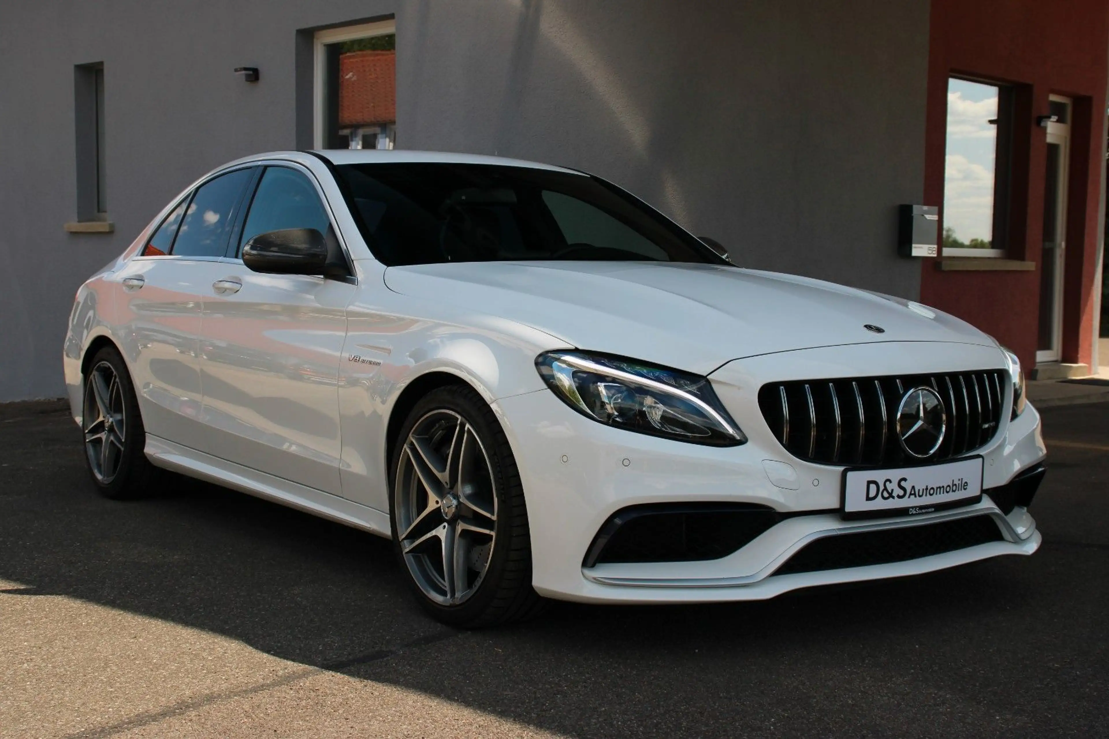 Mercedes-Benz C 63 AMG Limousine *No-OPF*Keyless*RFK*LED* — photo 8