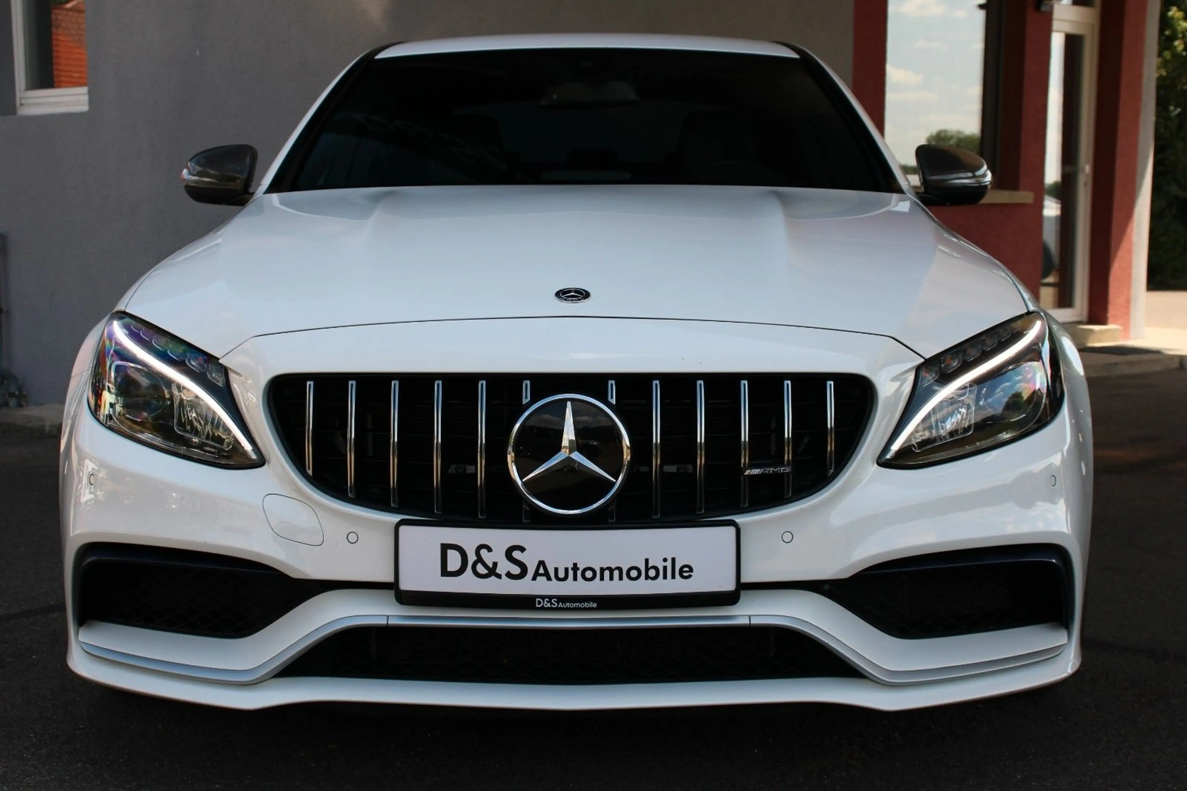 Mercedes-Benz C 63 AMG Limousine *No-OPF*Keyless*RFK*LED* — photo 9