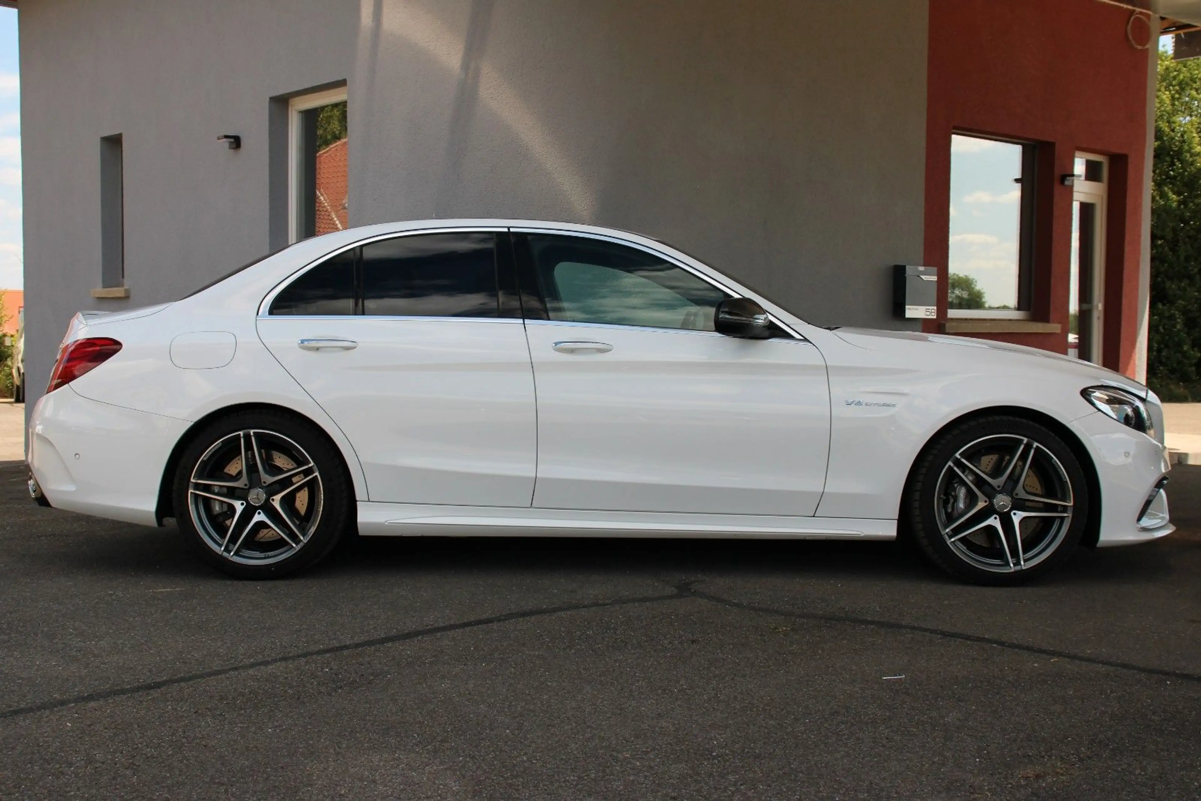 Mercedes-Benz C 63 AMG Limousine *No-OPF*Keyless*RFK*LED* — photo 7