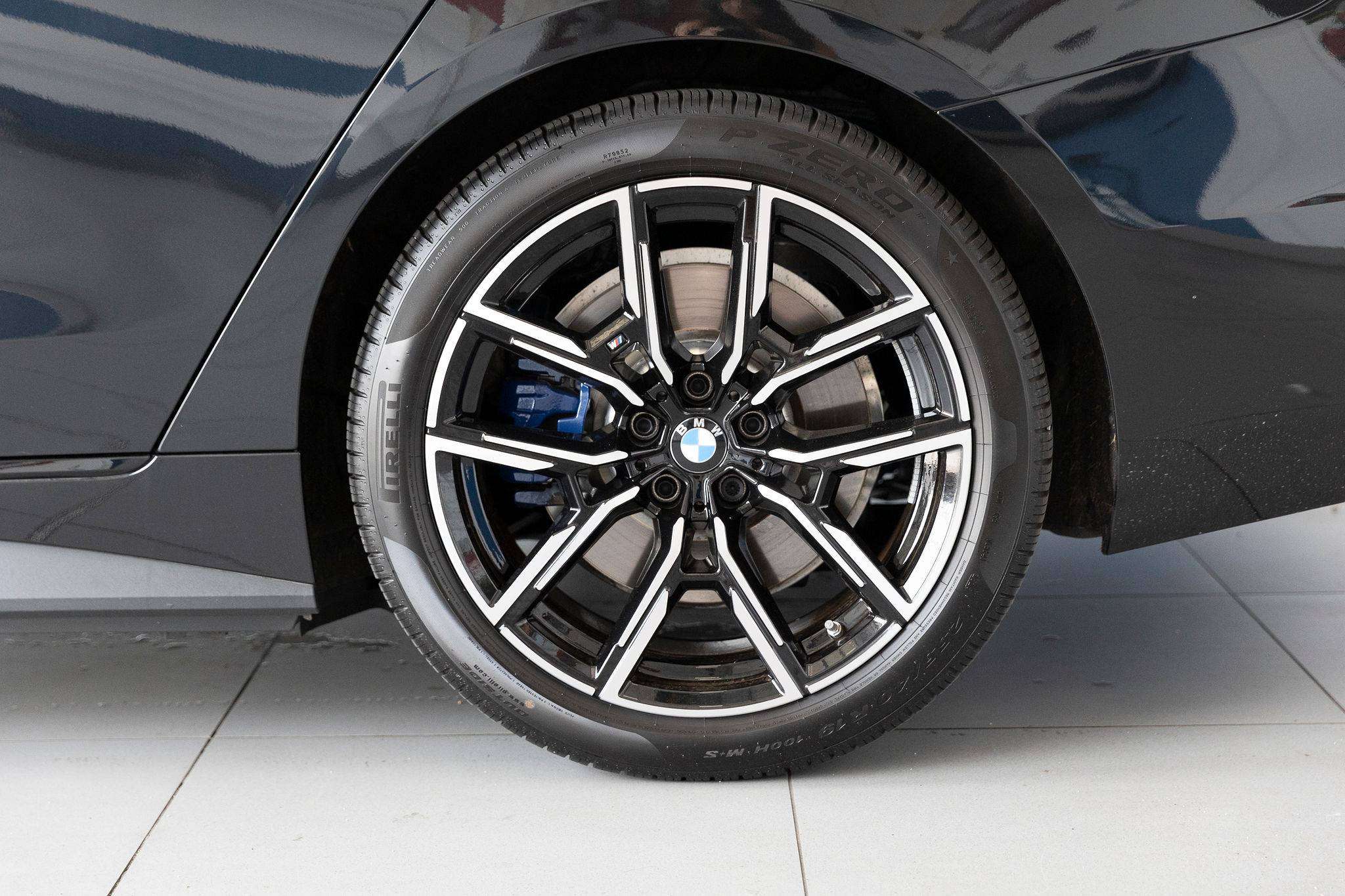 2025 BMW i4