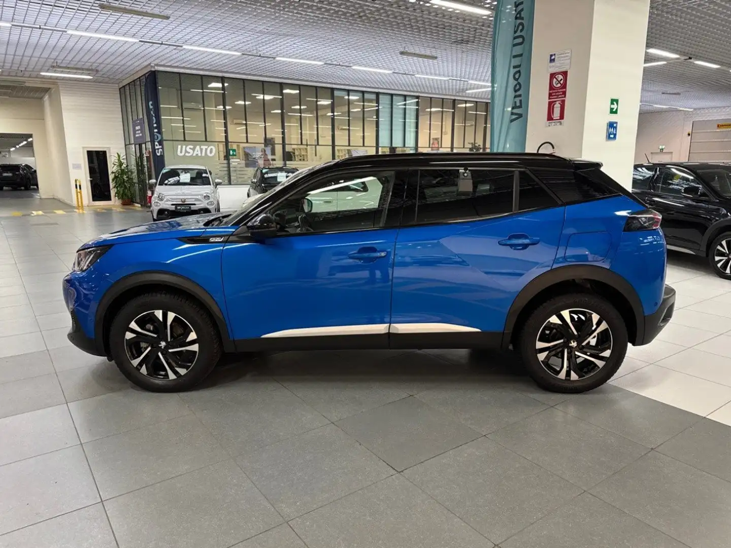 Peugeot 2008 PureTech 130 GT S/S Bleu - 2