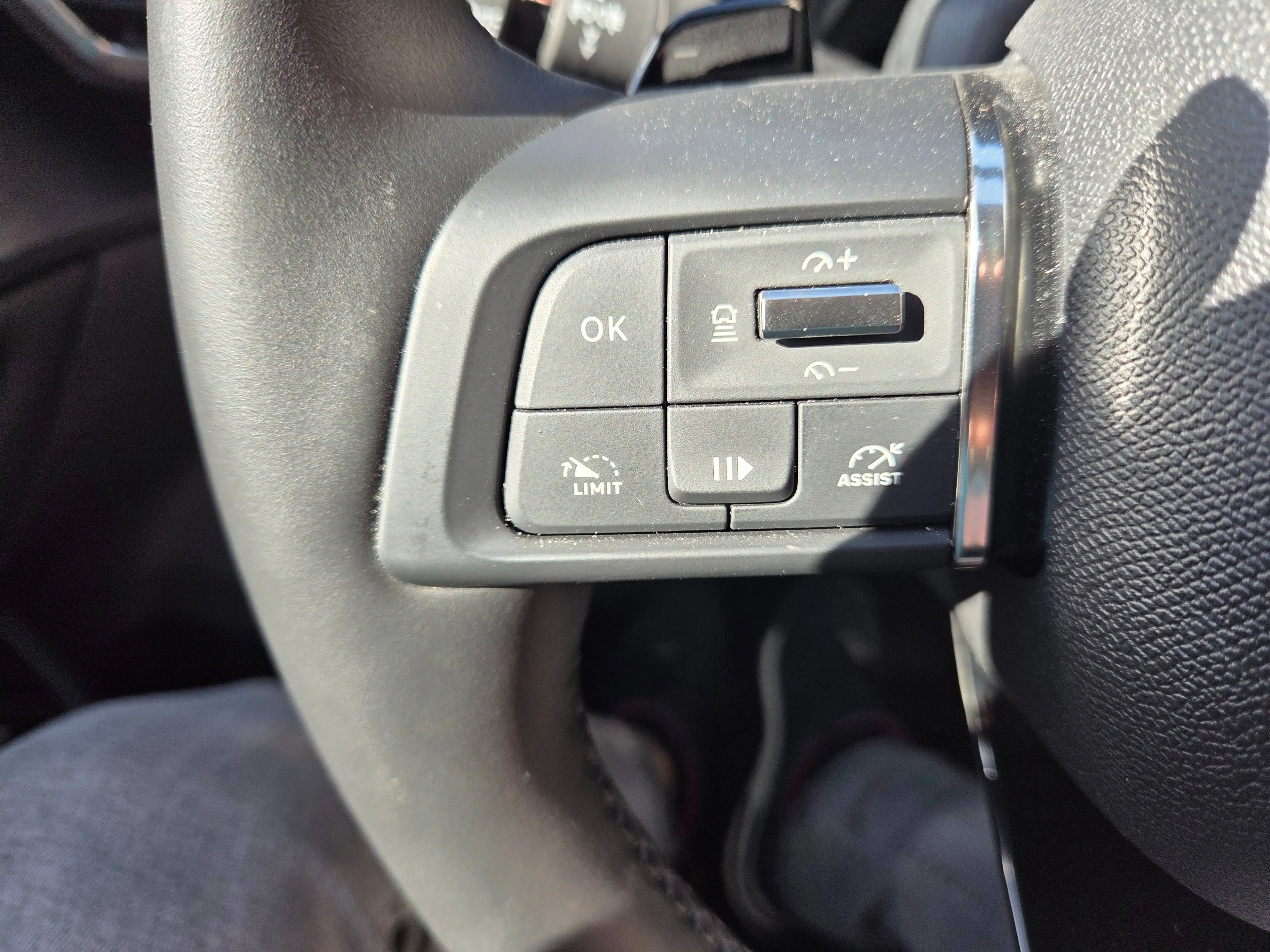 Citroen C5 X Plus LED HUD NAVI KAMERA WiPa — photo 11