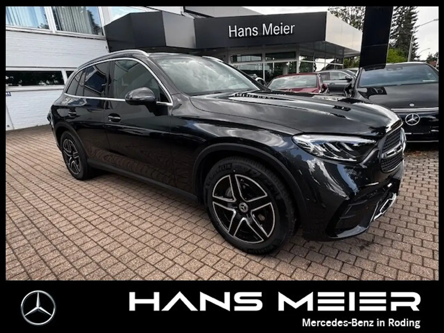 Mercedes-Benz GLC 200 GLC 200 4M AMG AHK Panorama MBUX Ambiente Cam Navi Grau - 1