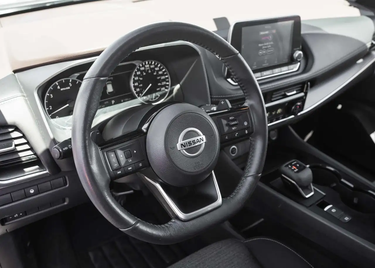 Nissan Rogue снимка Nissan Rogue
