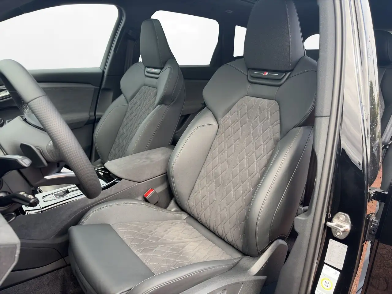Audi Q6 SUV e-tron QUATTRO+S-LINE+AHK+LUFT+PANO+HUD+, миниатюра 12