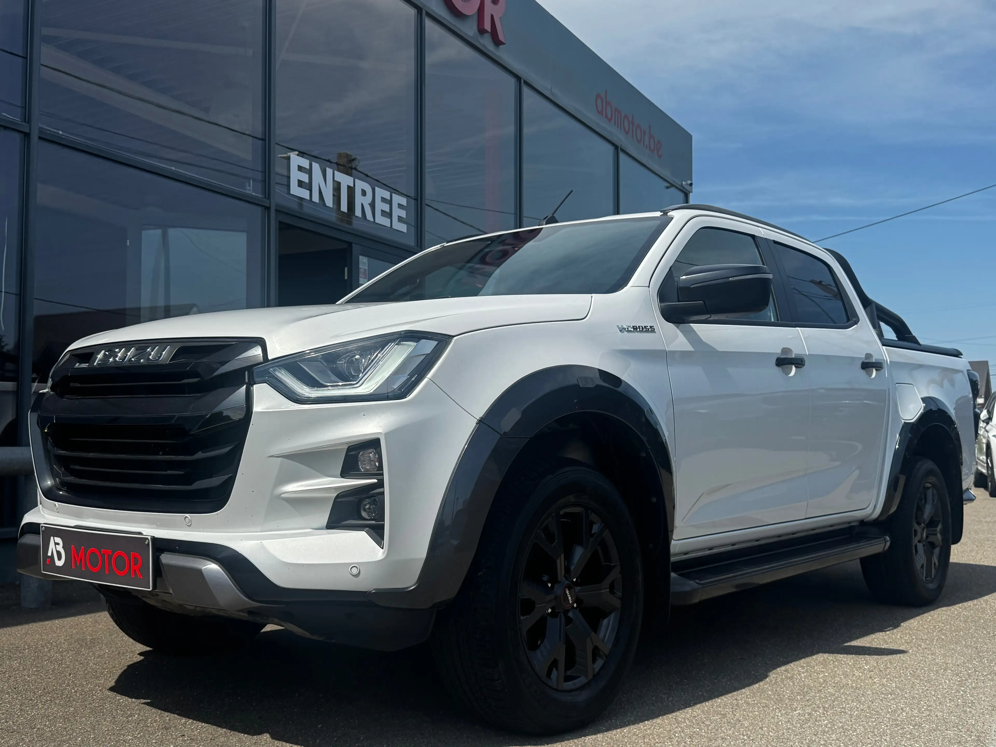 Isuzu D-Max D-Max 1.9 Turbo D 4WD V-Cross TVAC 1ER PROPRIETAIRE GARANTIE ISUZU 05/2028 — photo 9