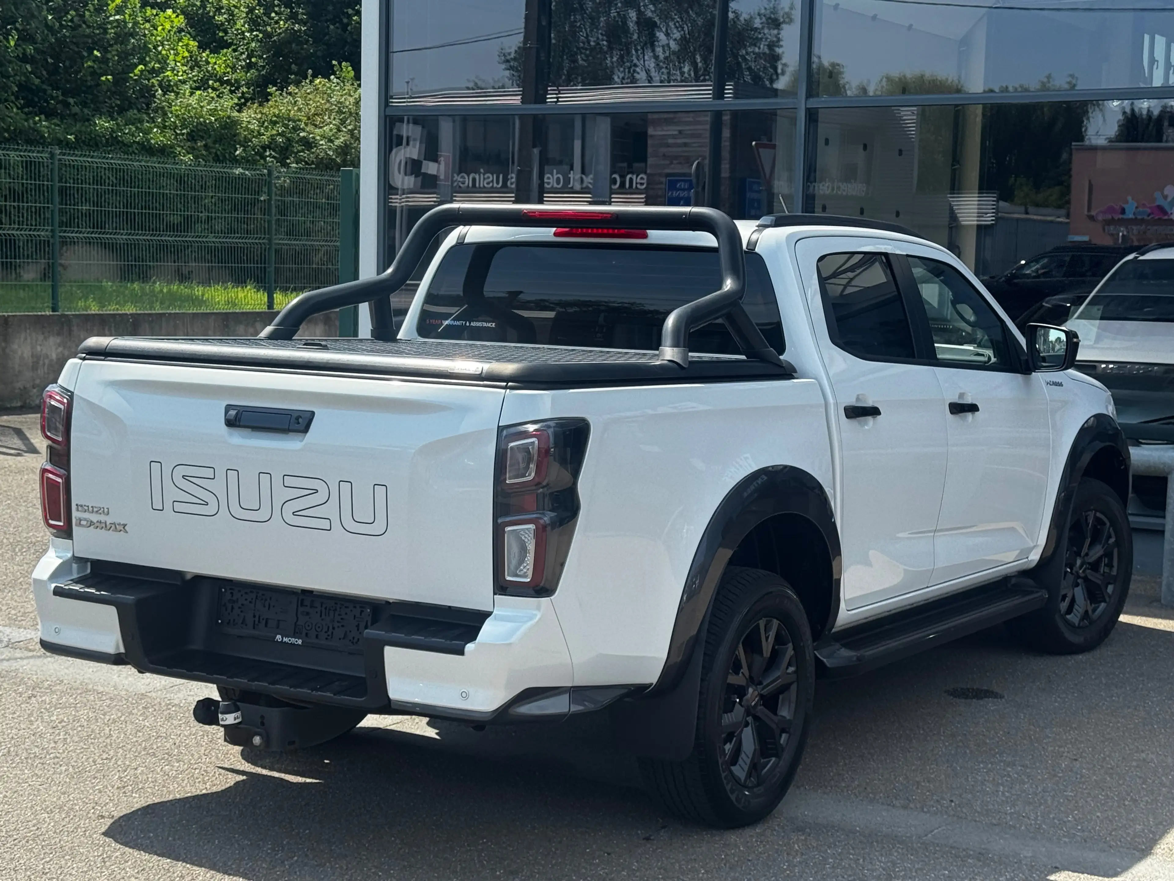 Isuzu D-Max D-Max 1.9 Turbo D 4WD V-Cross TVAC 1ER PROPRIETAIRE GARANTIE ISUZU 05/2028 — photo 4