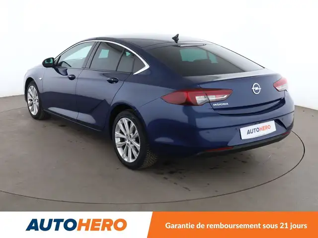Opel Insignia view 4