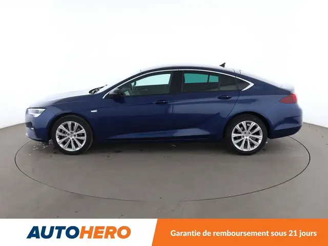 Opel Insignia view 3