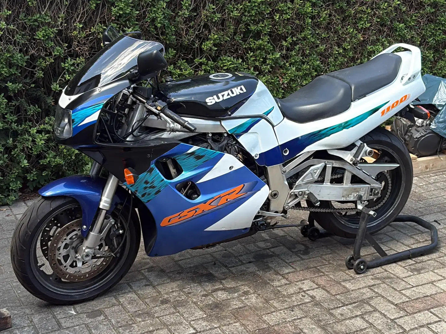 Suzuki GSX 1100 GSX-R 1100W Bleu - 1