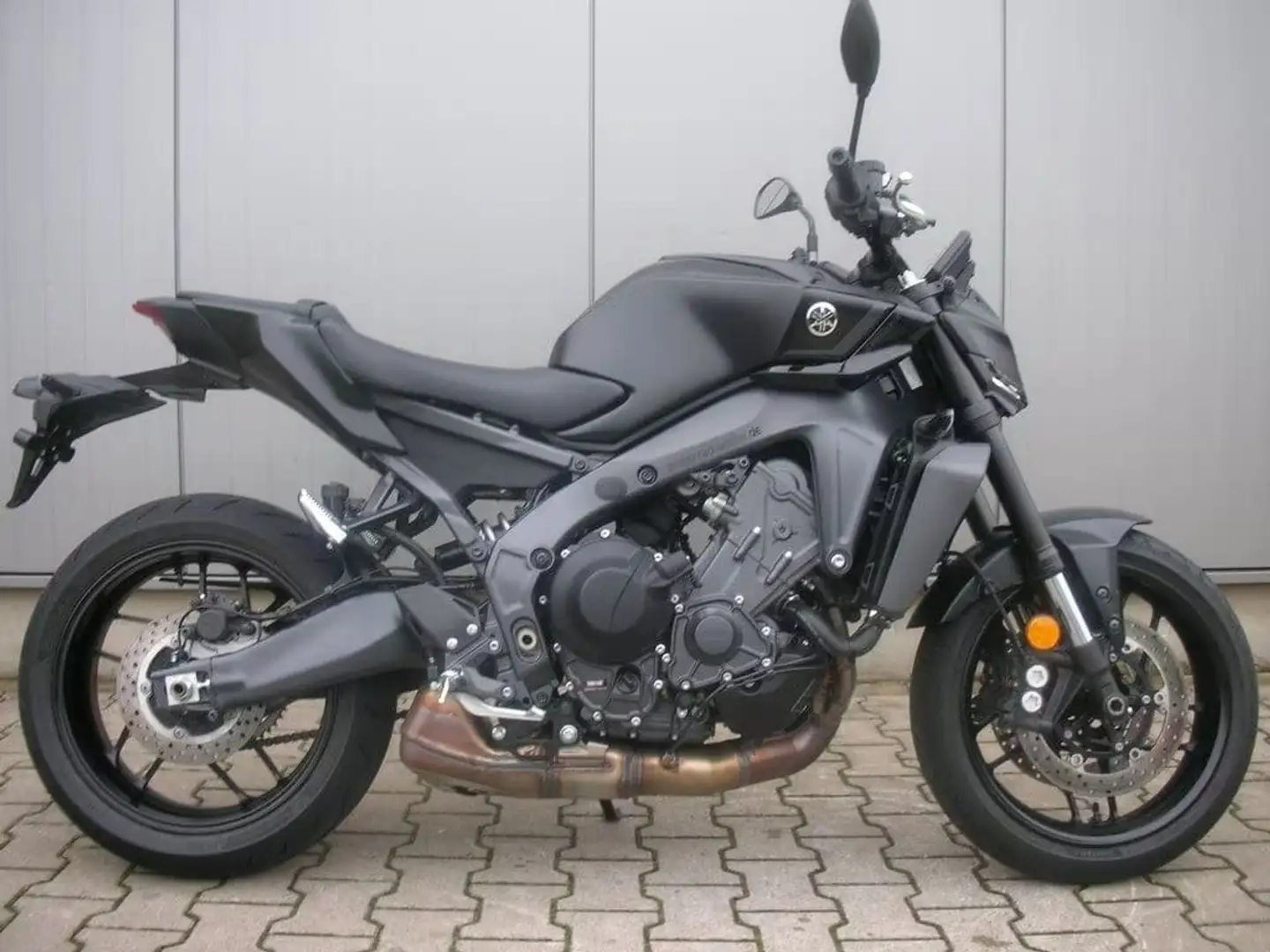 Yamaha MT-09 Noir - 2