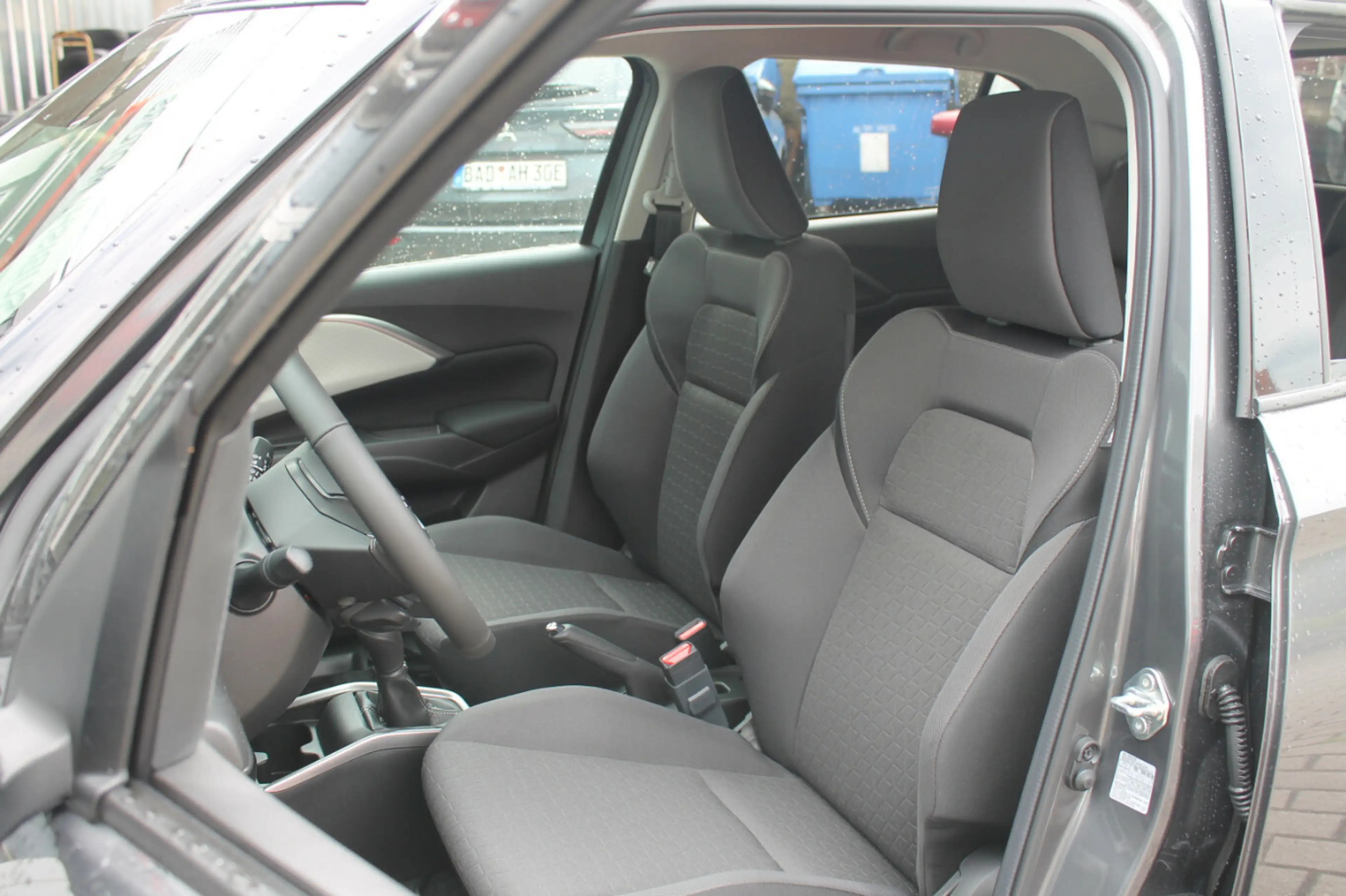 Suzuki Swift 1.2 Comfort+ Hybrid — photo 11