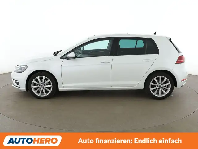 Volkswagen Golf view 3
