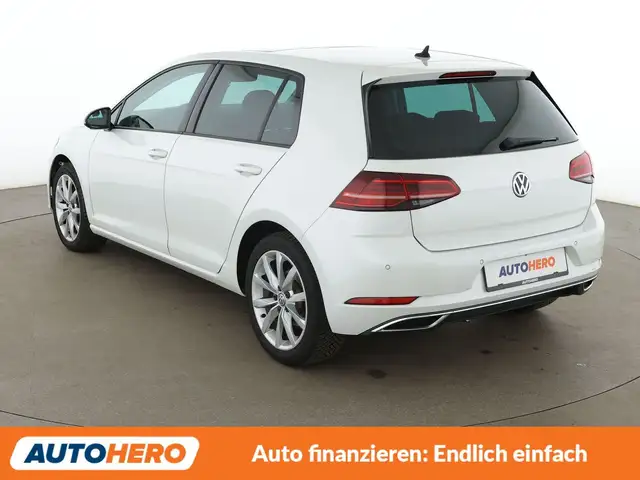 Volkswagen Golf view 4
