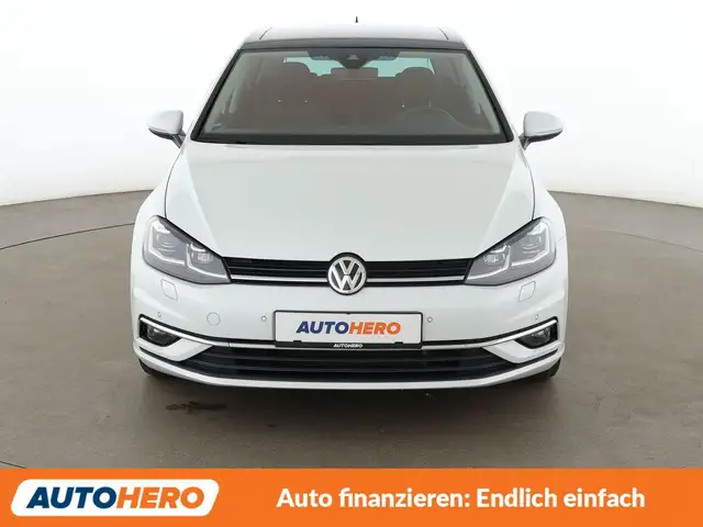 Volkswagen Golf view 9