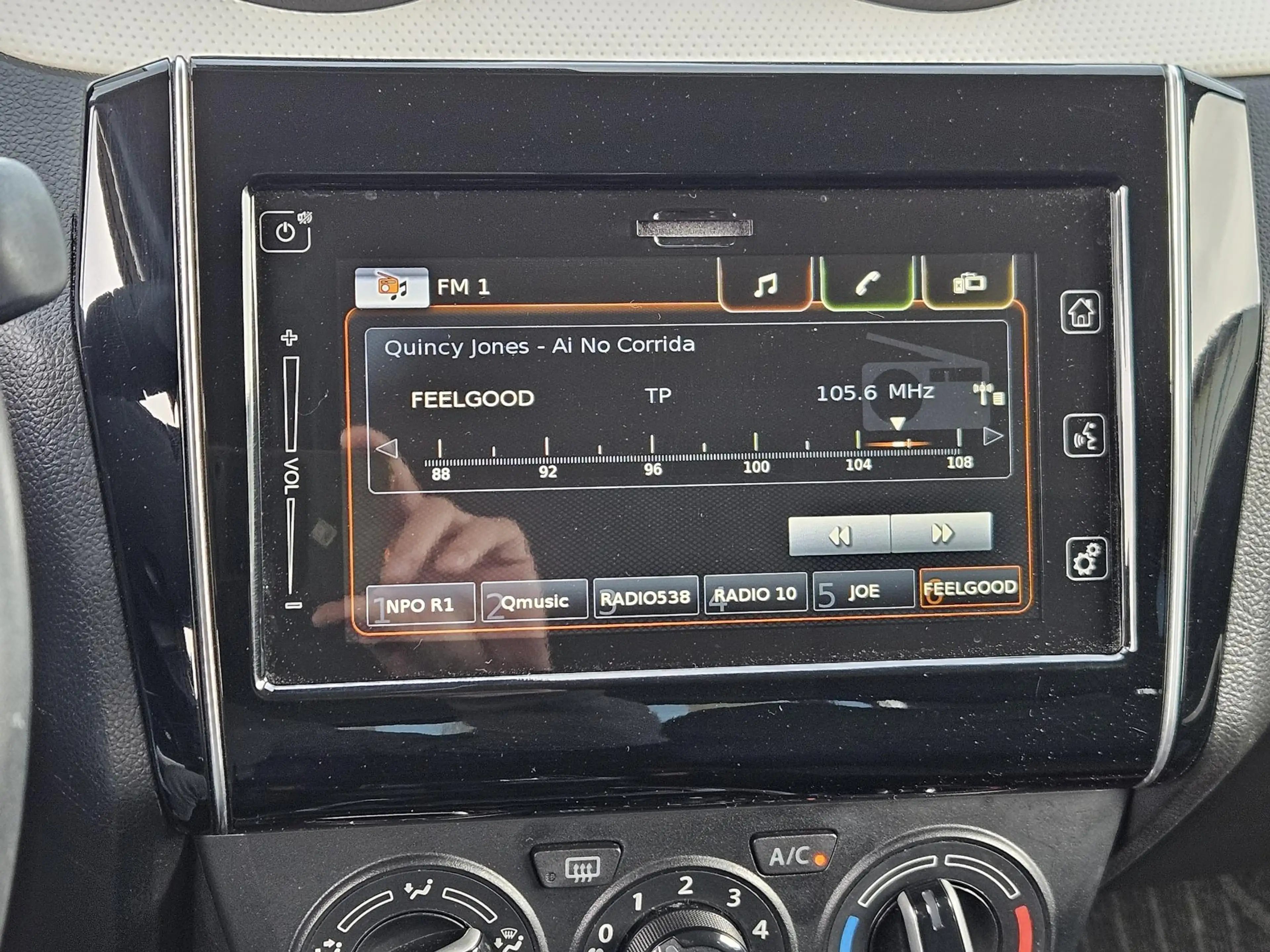 Suzuki Swift 1.2 Select Smart Hybrid Carplay Cam Stoelvw — photo 14
