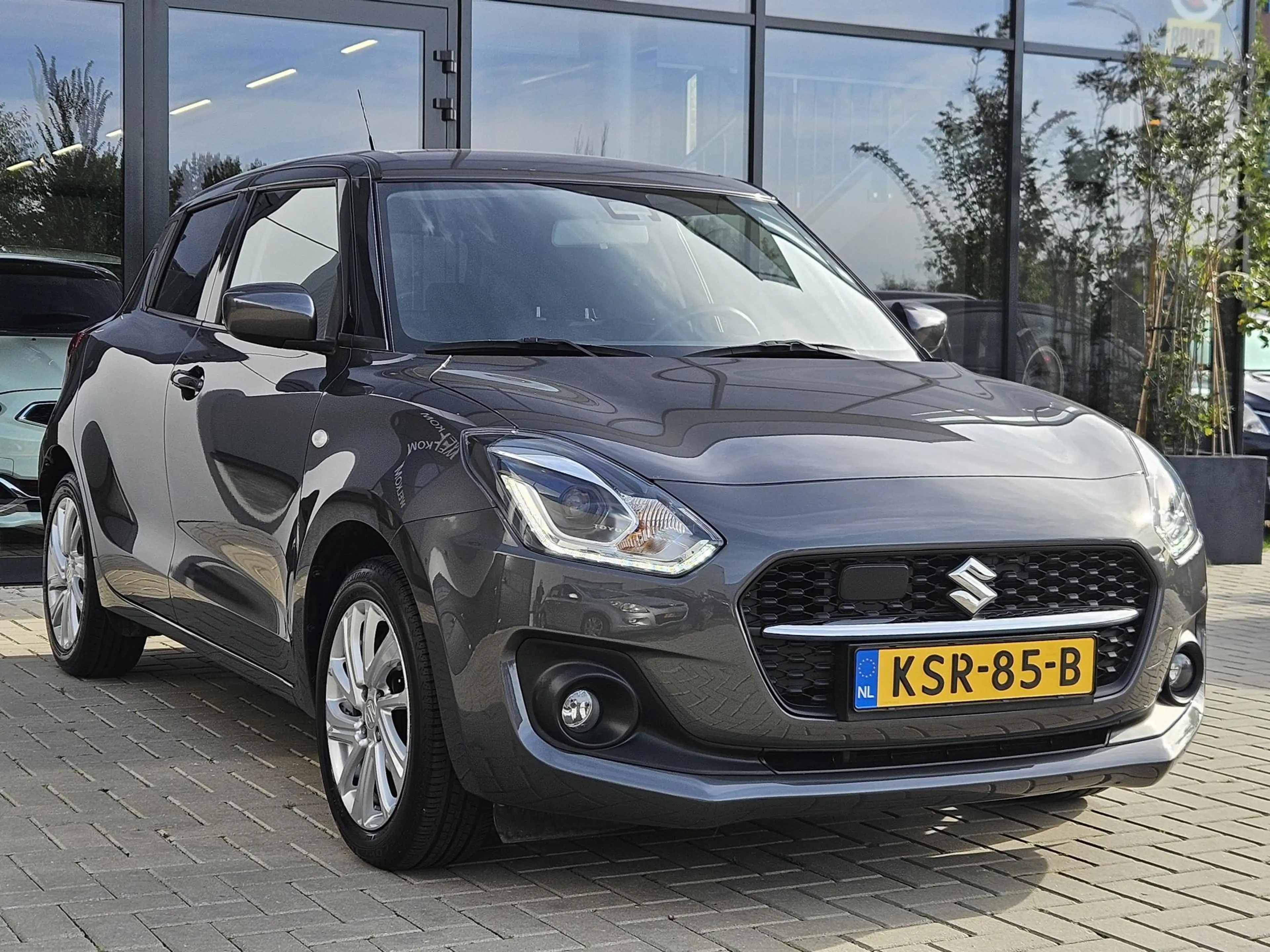 Suzuki Swift 1.2 Select Smart Hybrid Carplay Cam Stoelvw — photo 4