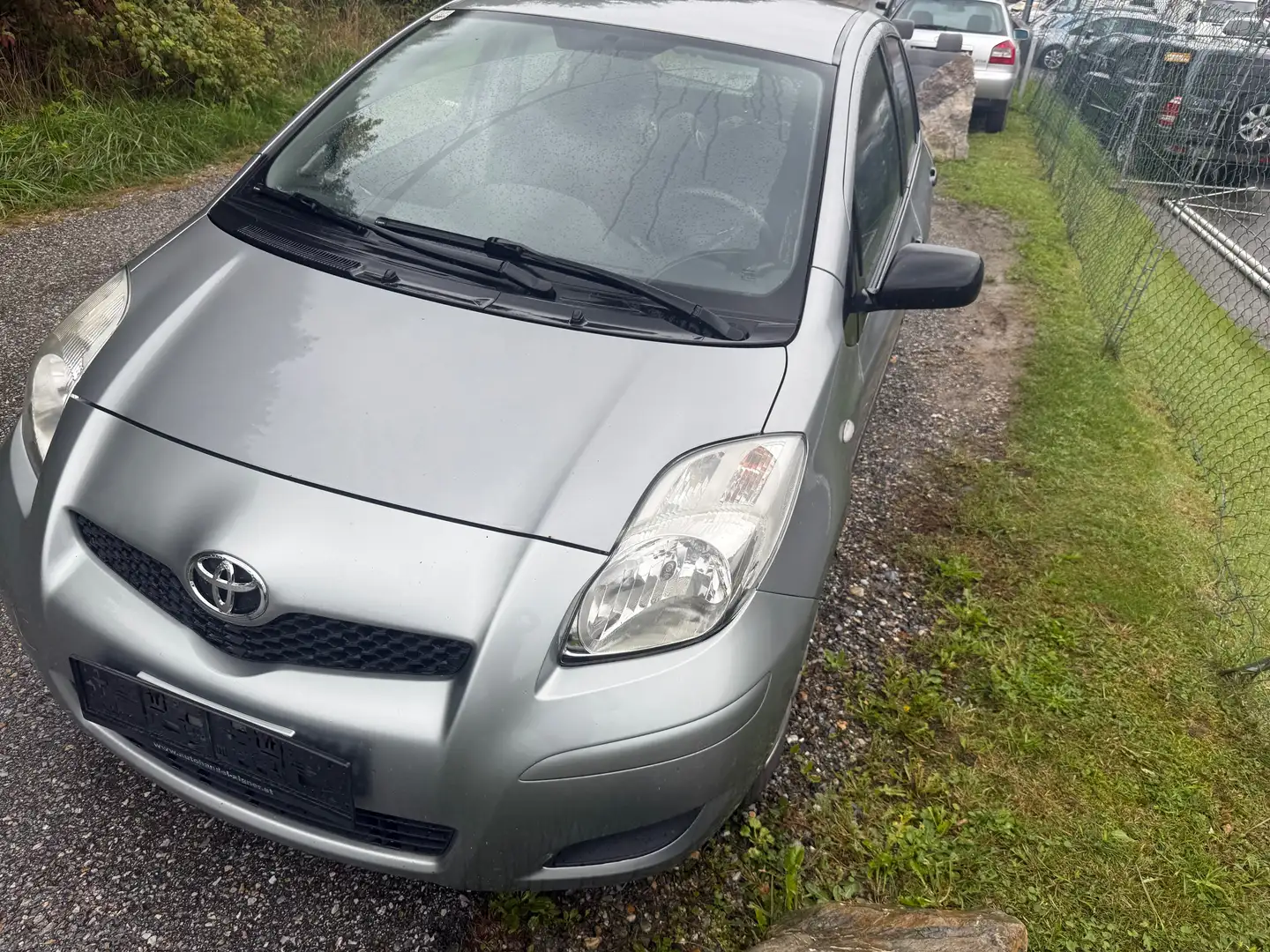 Toyota Yaris Yaris 1,0 VVT-i Luna Luna Klima Euro 5 - 2