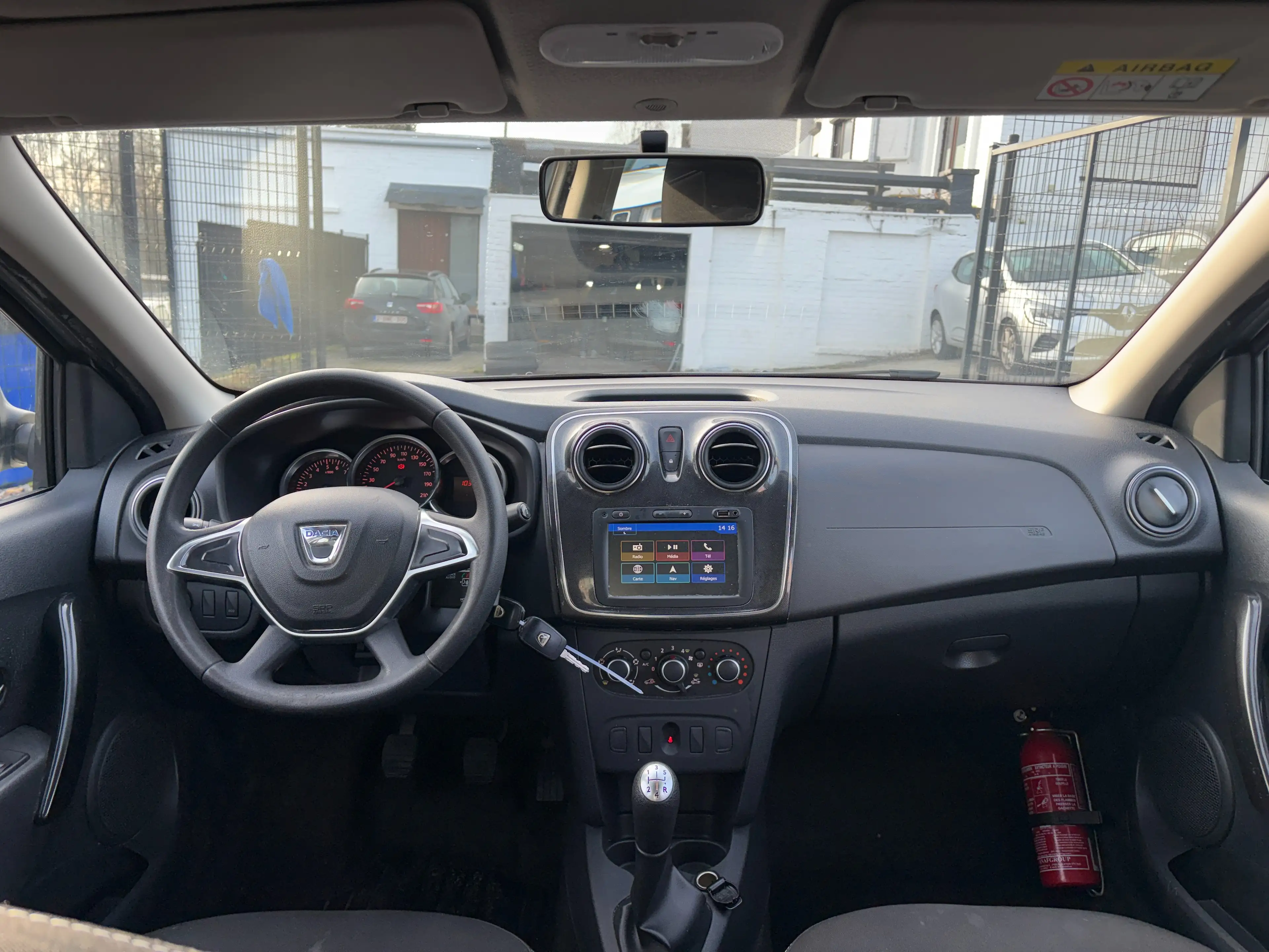 Dacia Logan 0.9 TCe Lauréate - EU6D - GARANTIE 1AN - — photo 3