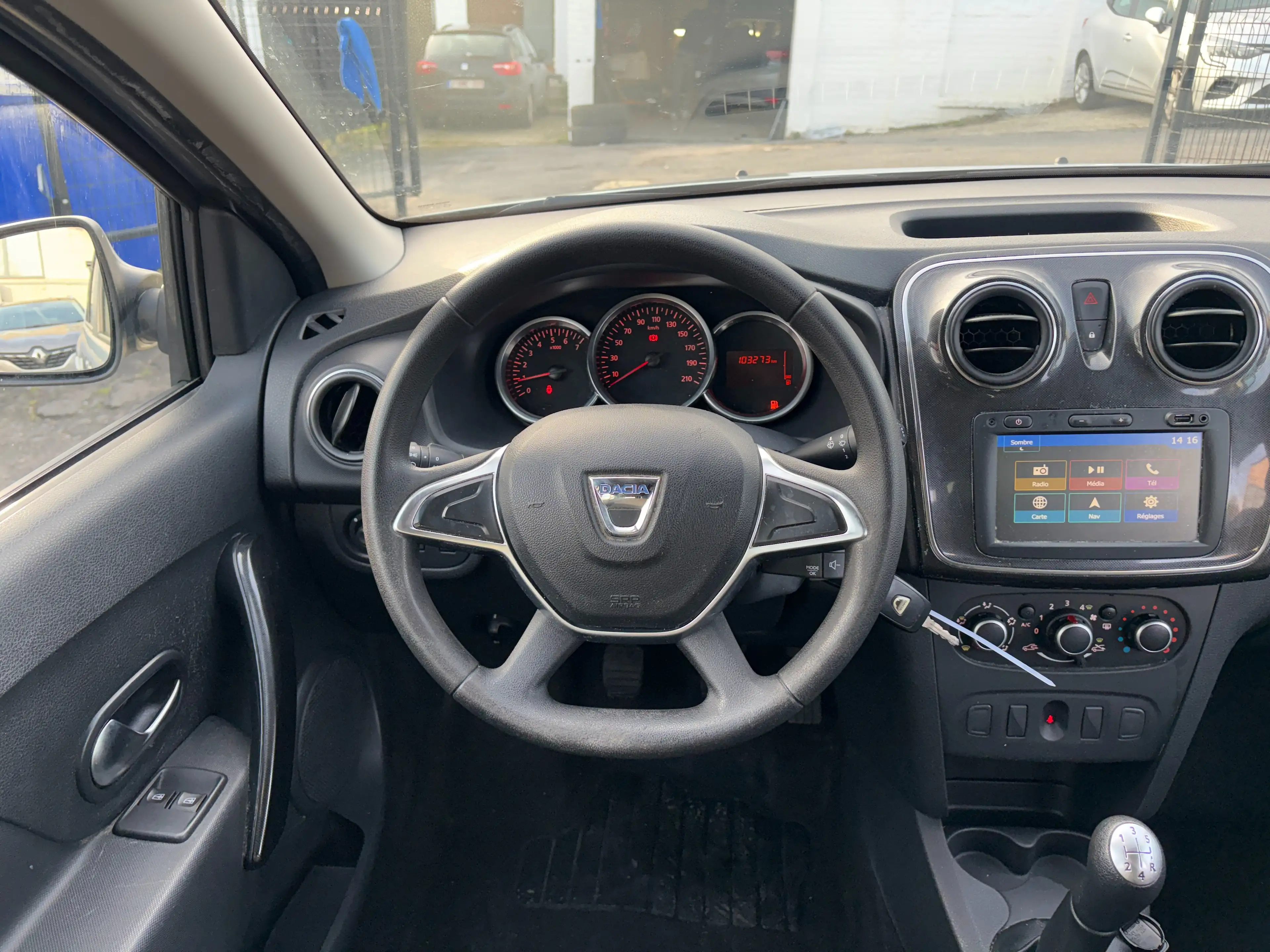Dacia Logan 0.9 TCe Lauréate - EU6D - GARANTIE 1AN - — photo 4