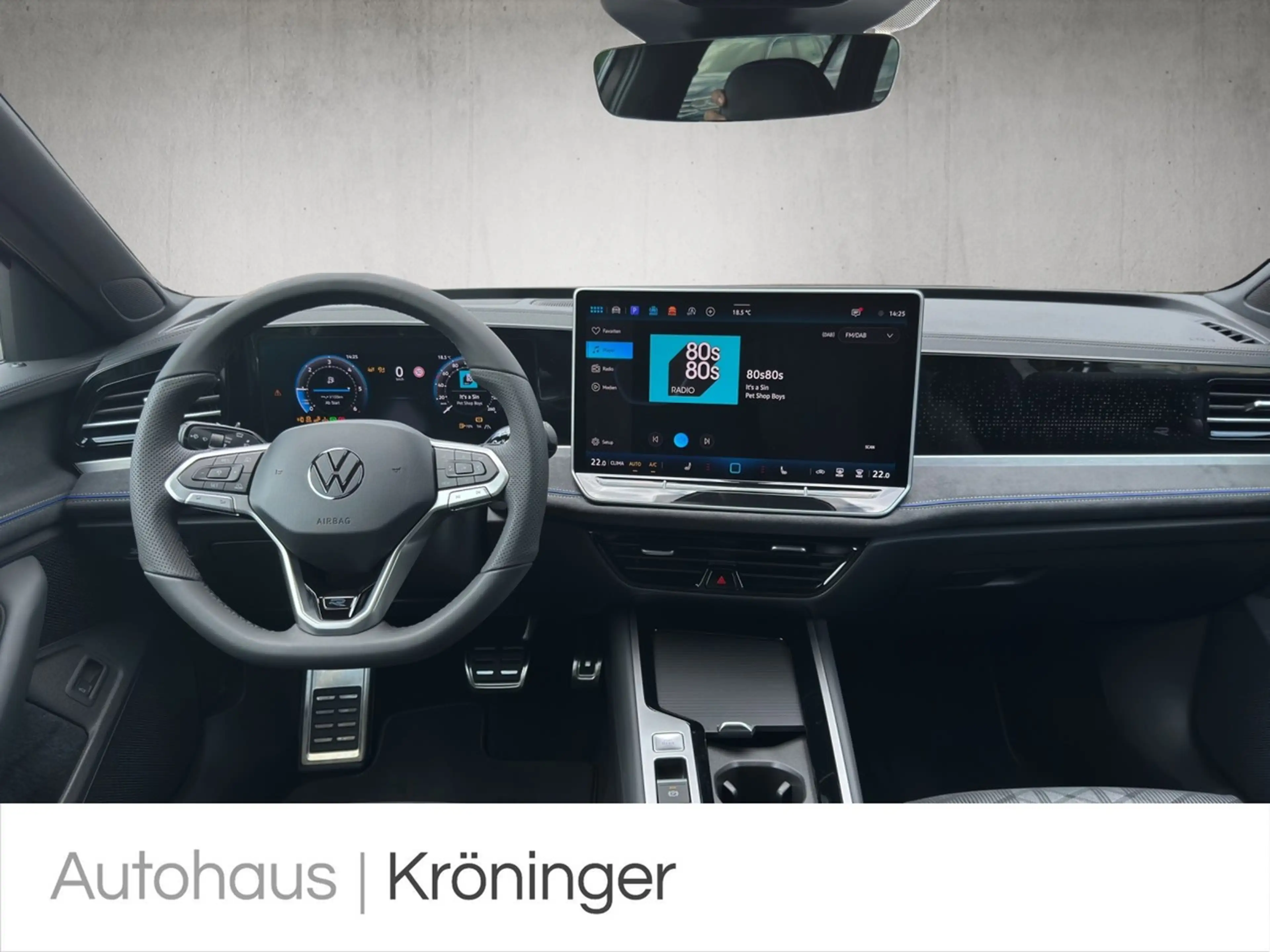 Volkswagen Passat Variant 2.0 TDI DSG R-line AHK ACC HUD — photo 13