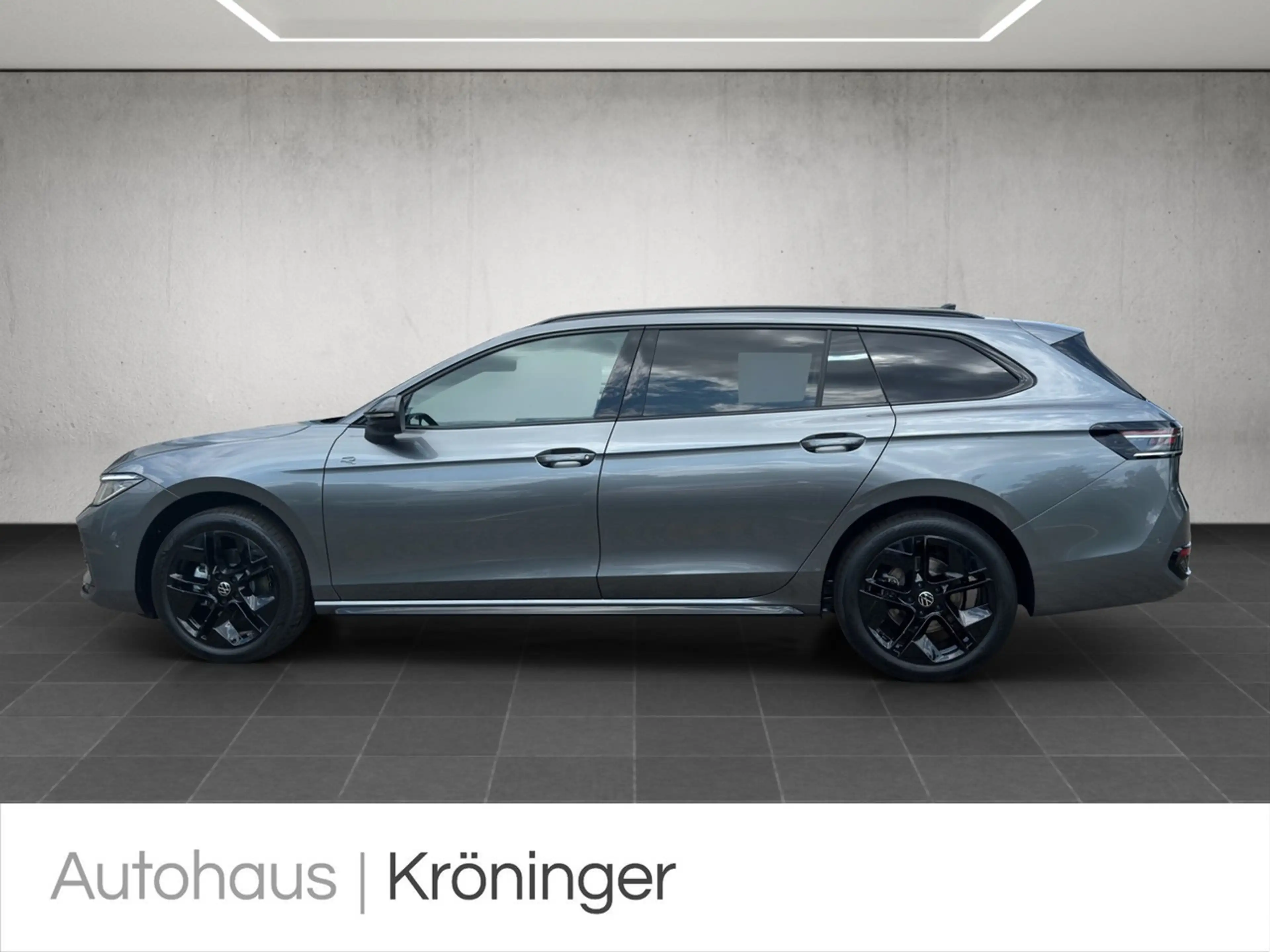 Volkswagen Passat Variant 2.0 TDI DSG R-line AHK ACC HUD — photo 3