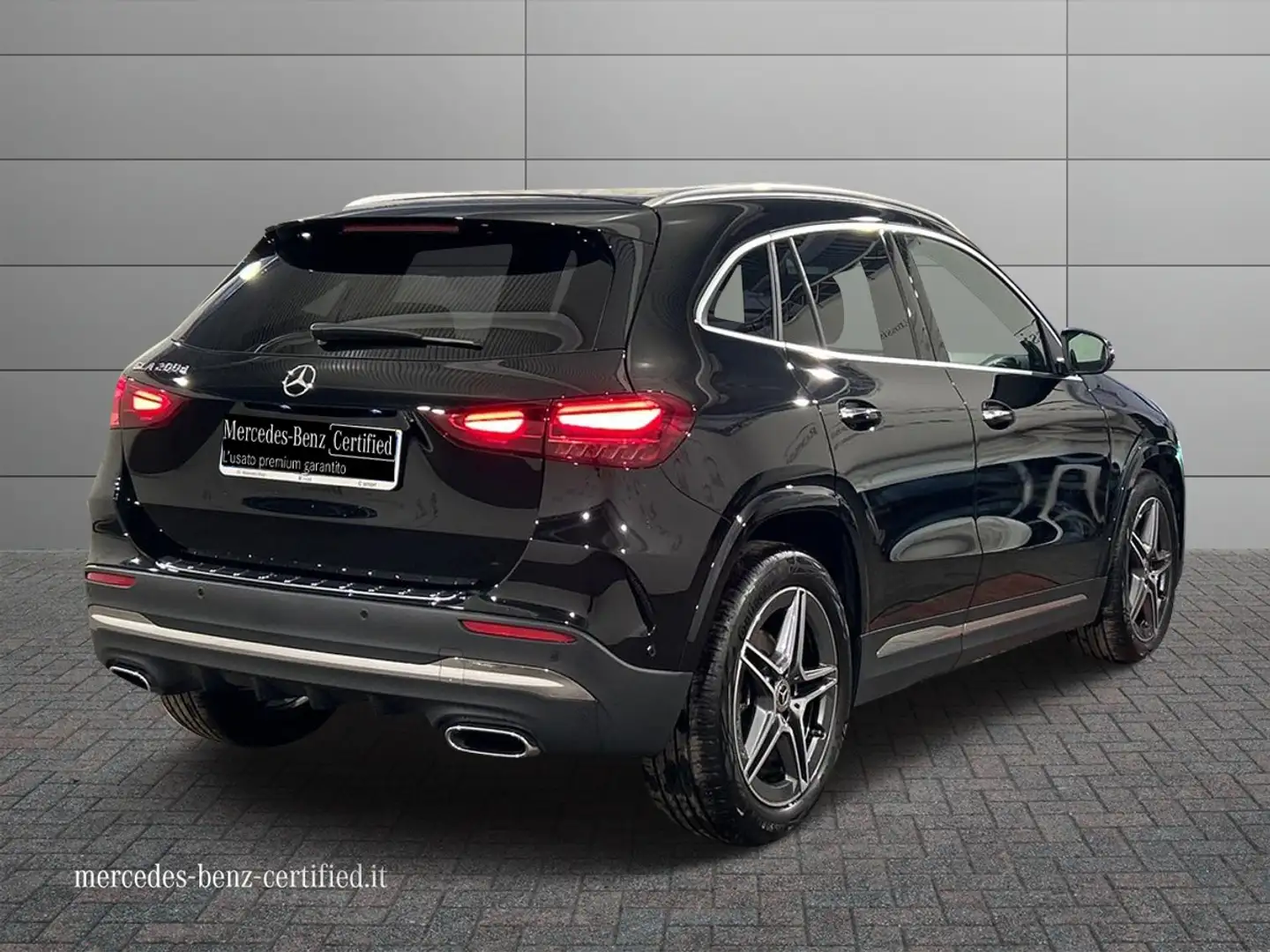 Mercedes-Benz GLA 200 d AMG Line Advanced Plus auto Nero - 2