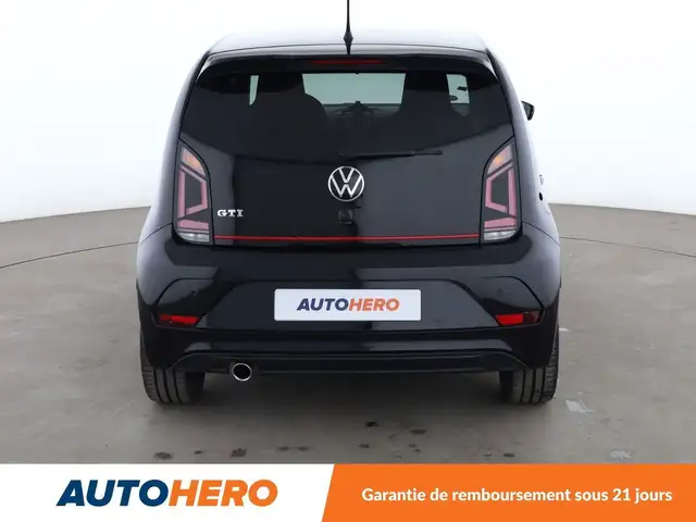 Volkswagen Up! view 5