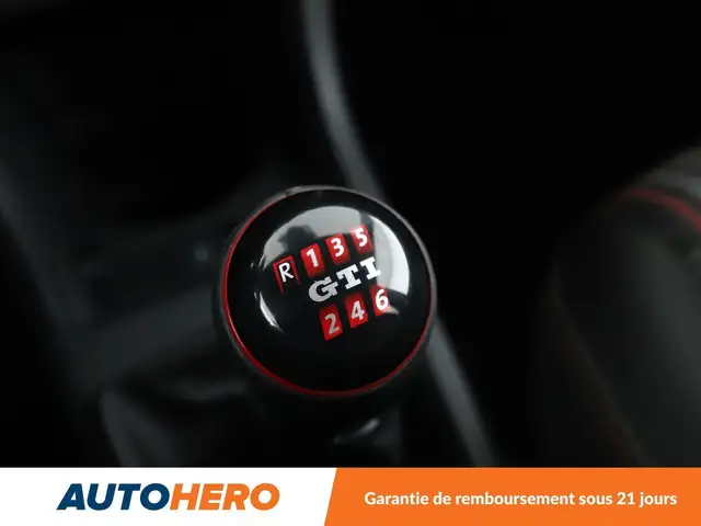 Volkswagen Up! view 24