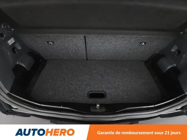 Volkswagen Up! view 17