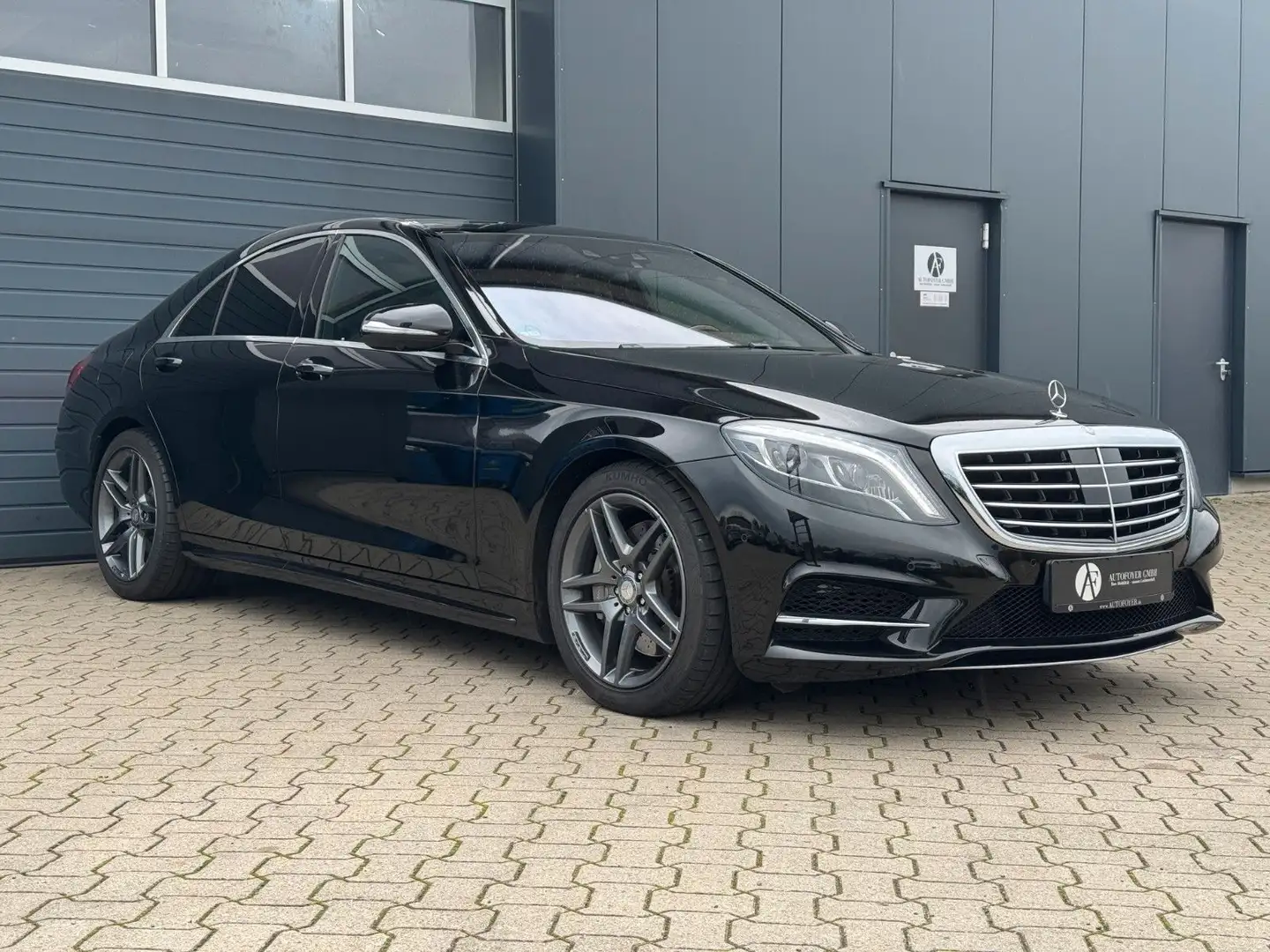 Mercedes-Benz S 350 d 4-matic *AMG*HUD*KEYLESS*PANO*BURMESTER* Schwarz - 1