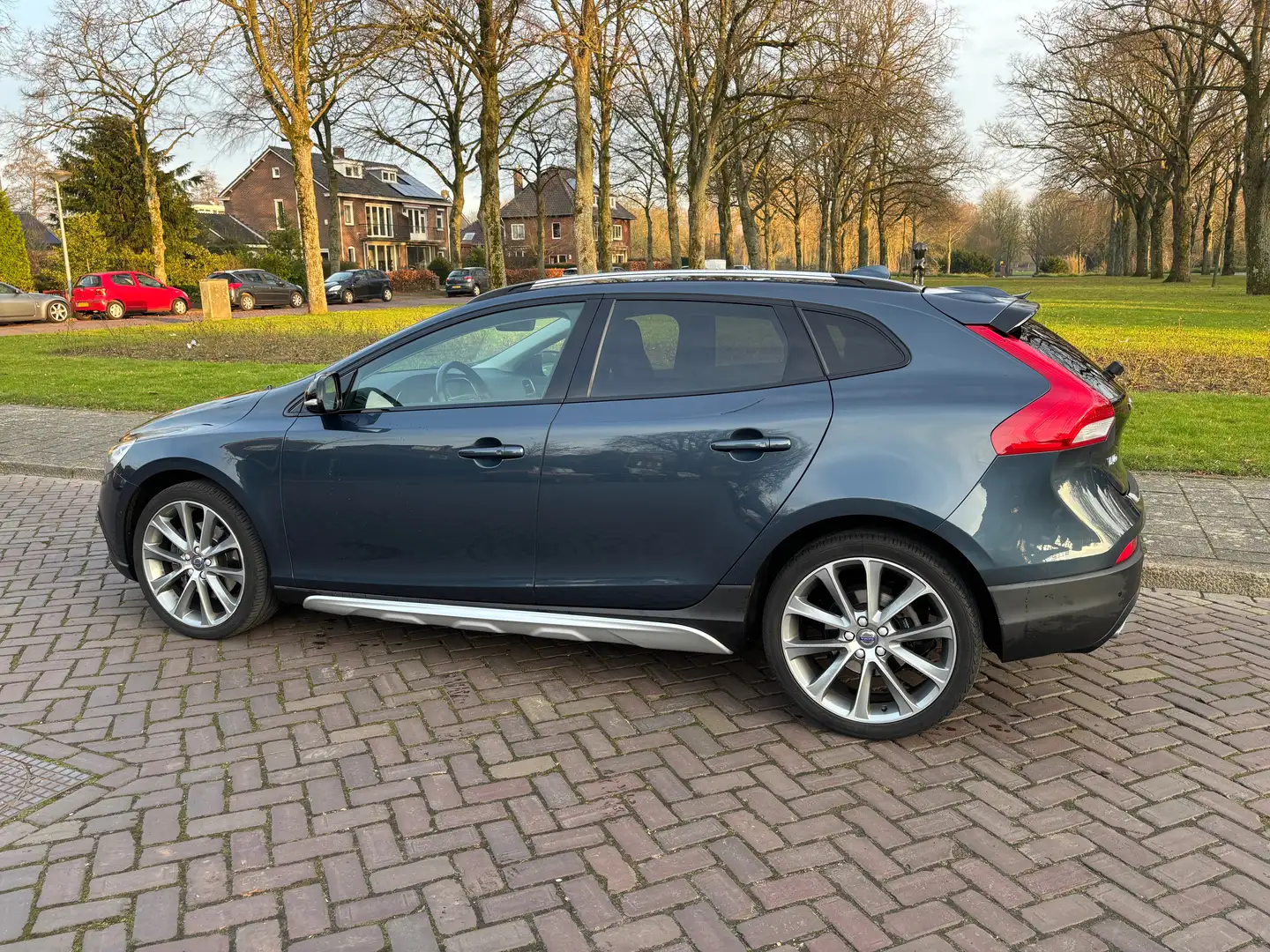 Volvo V40 Cross Country V40+Cross+Country+1.5+T3+Polar++Luxury Albastru - 2