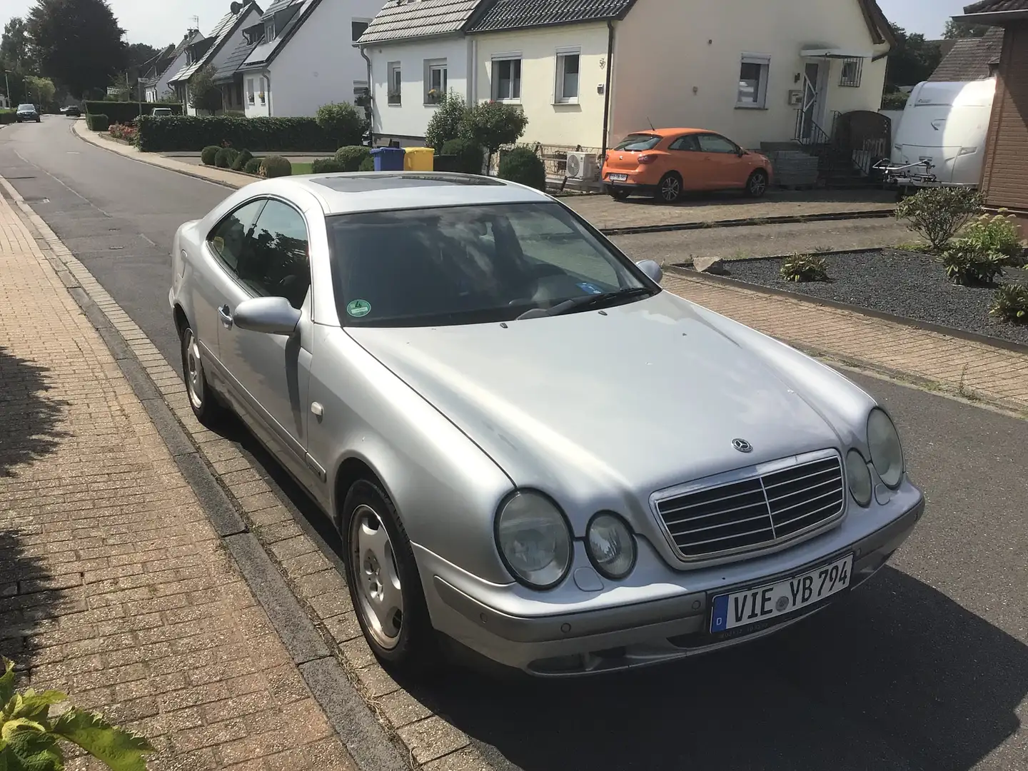 Mercedes-Benz CLK 230 Coupe Kompressor Elegance Argent - 1