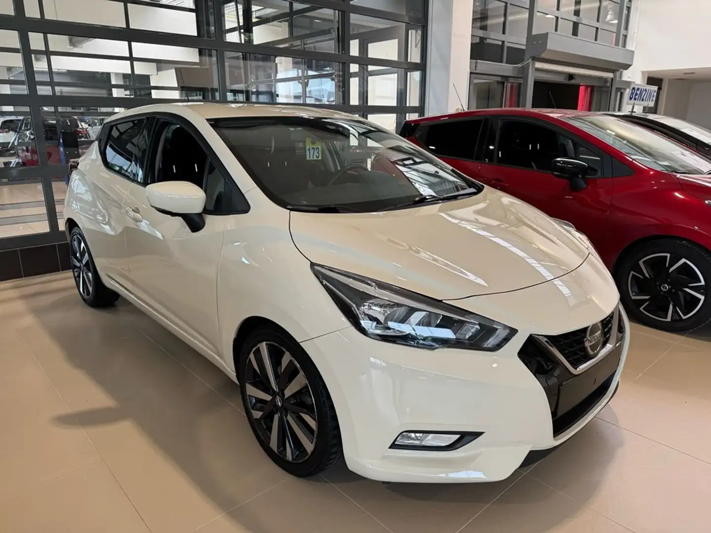 Nissan Micra IG-T N-Sport Xtronic Beige - 1