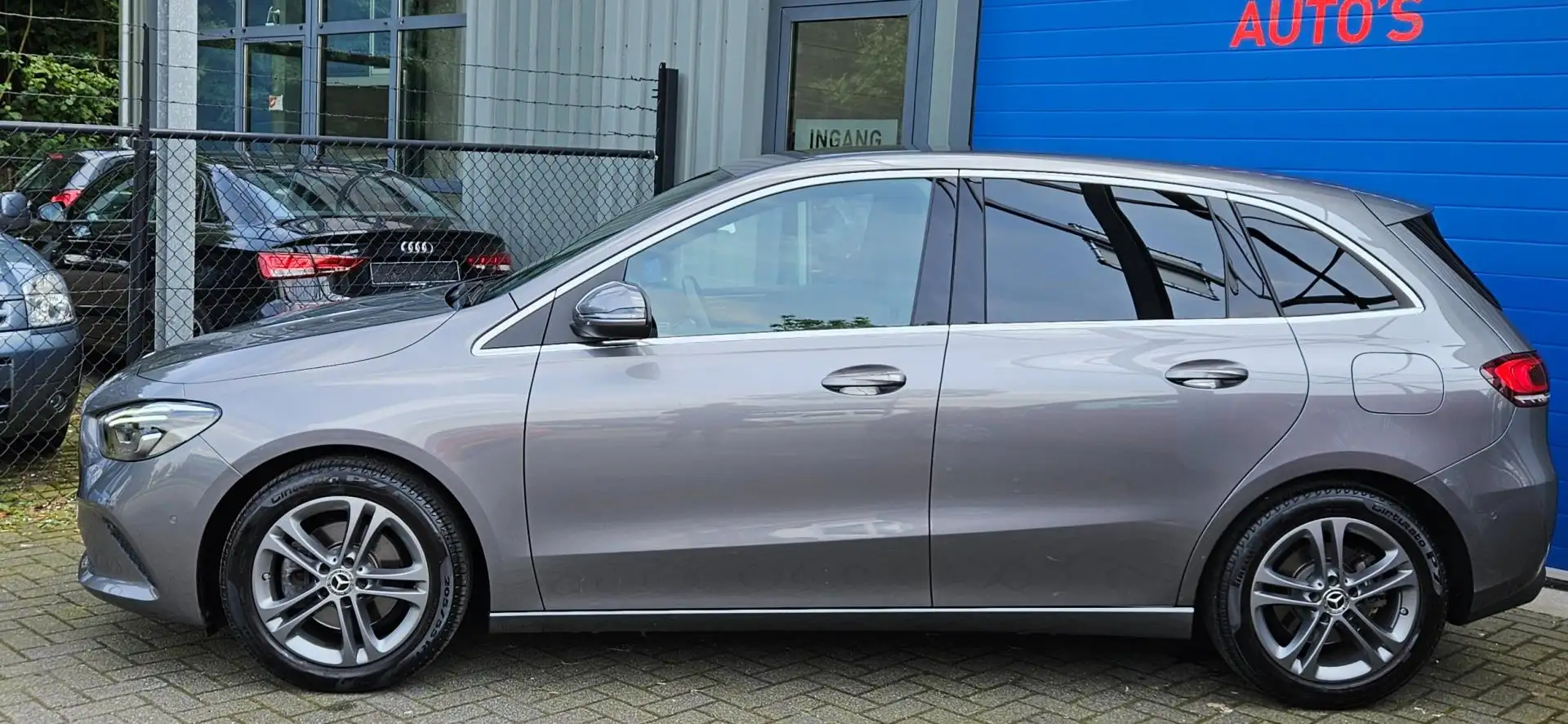 Mercedes-Benz B 200 163PK Automaat Navi Widescreen Full LED Cruise Lan Grijs - 2