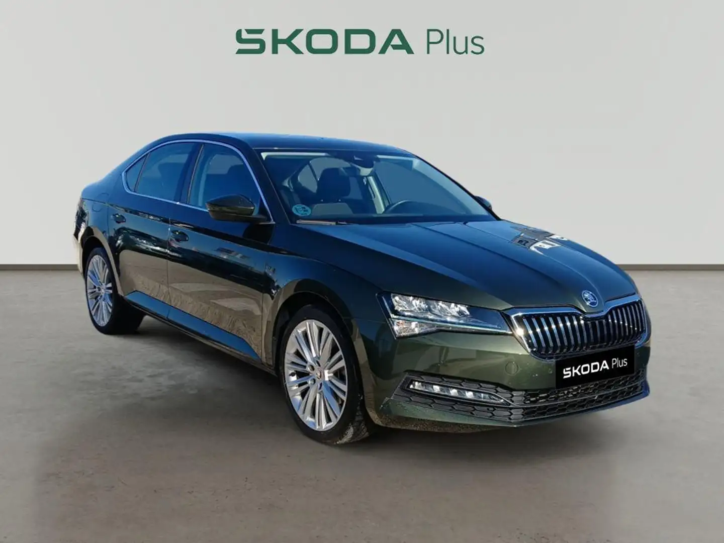 Skoda Superb 2.0TDI AdBlue Ambition DSG 110kW Verde - 1