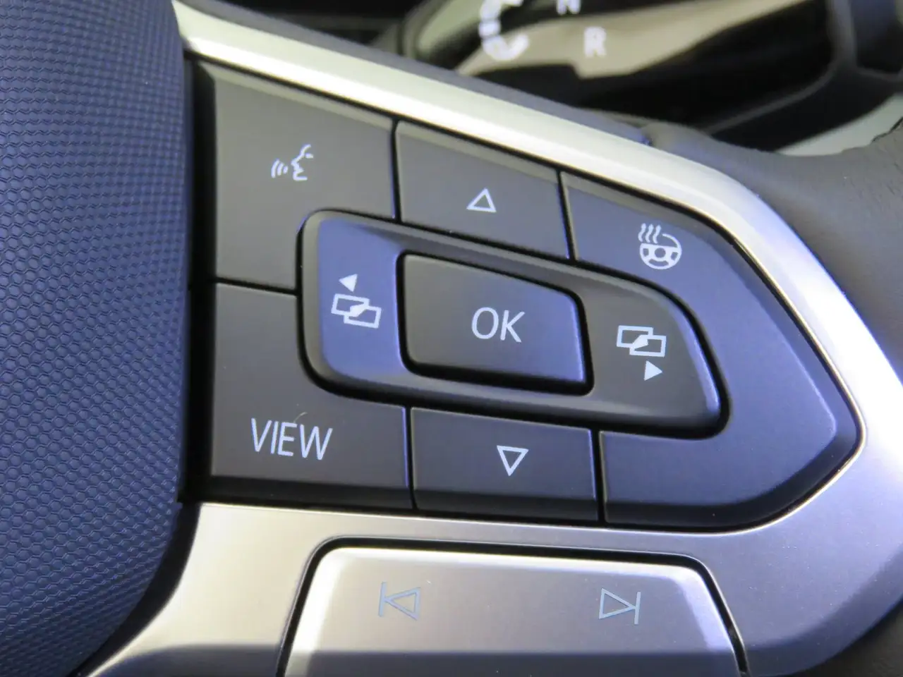 Volkswagen Tiguan Friends TDI DSG 12